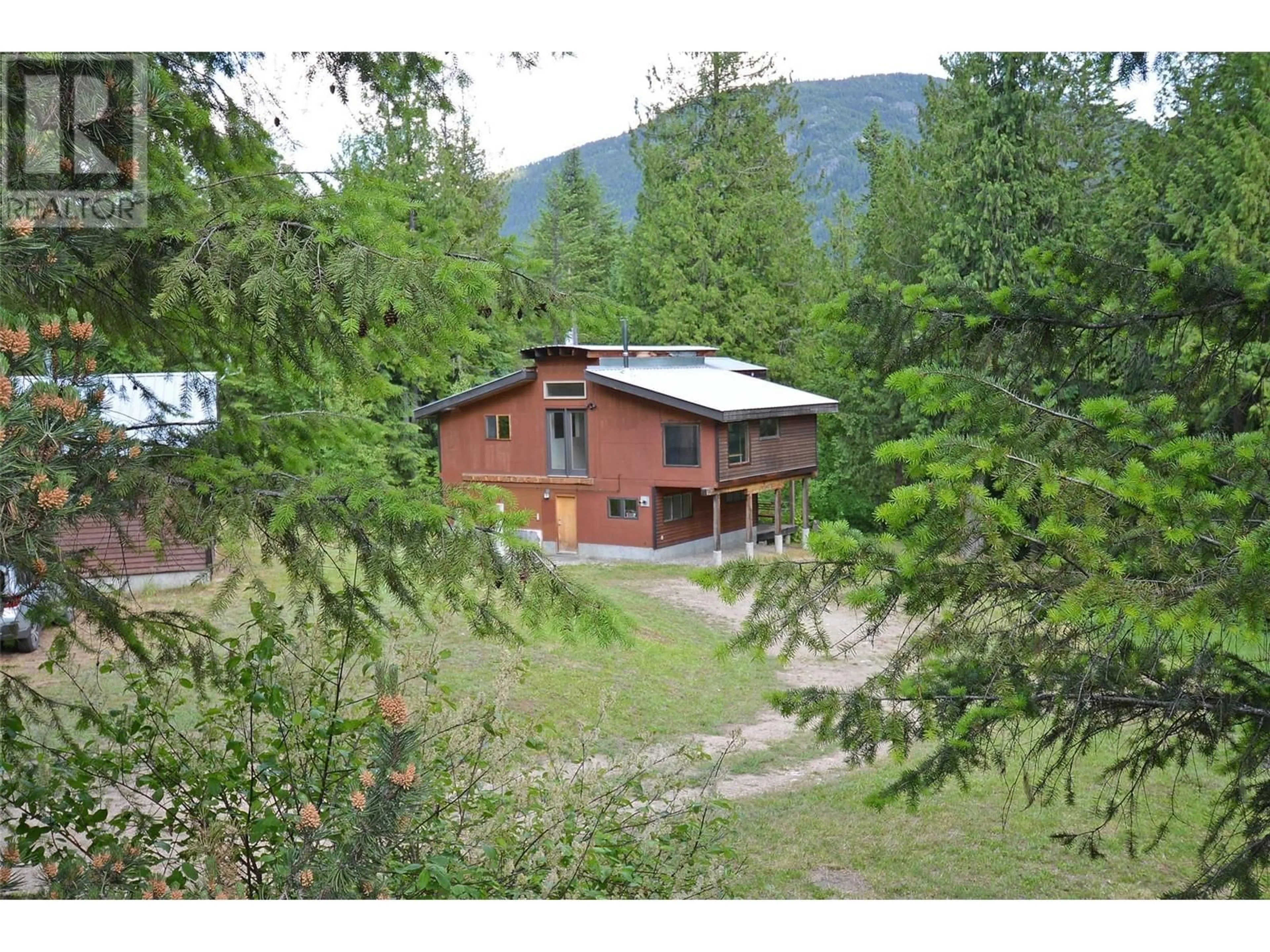 A pic from outside/outdoor area/front of a property/back of a property/a pic from drone, mountain view for 4911 SLOCAN RIVER ROAD, Nelson British Columbia V1L2J0