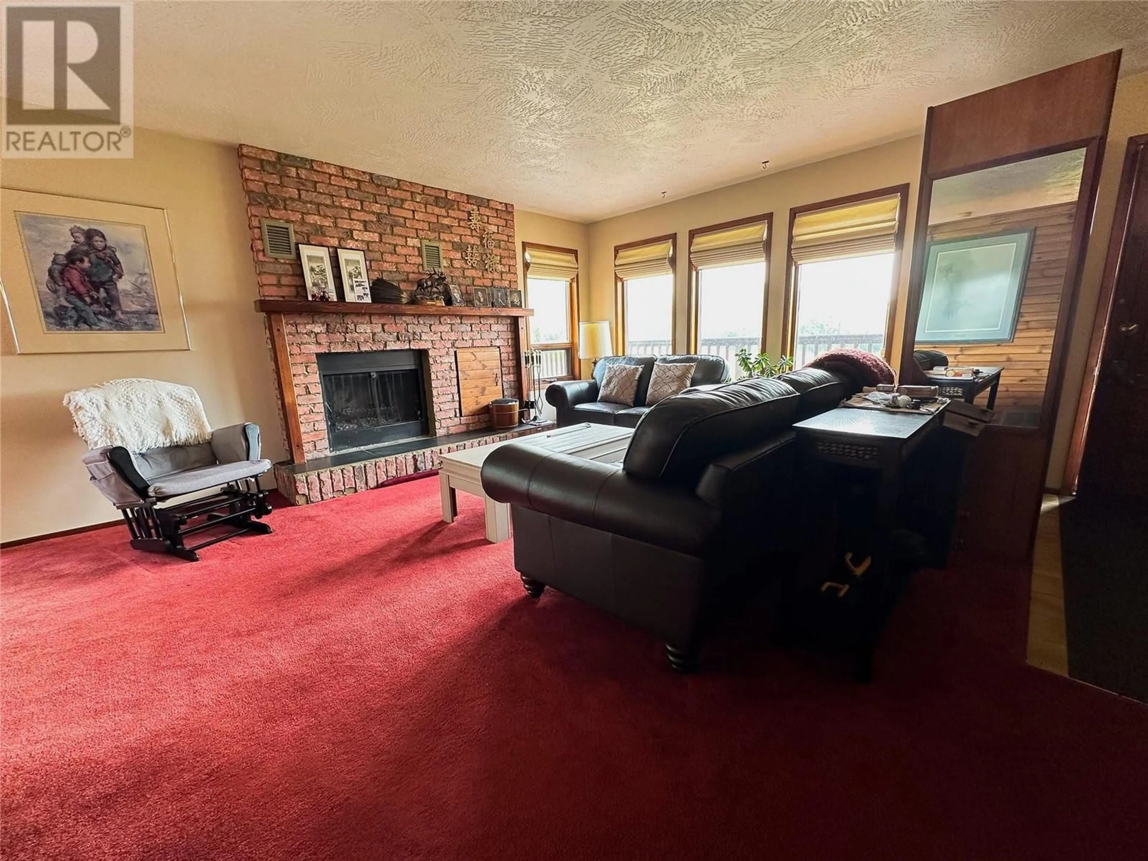 Living room with furniture, unknown for 9917 2 STREET, Dawson Creek British Columbia V1G3L1