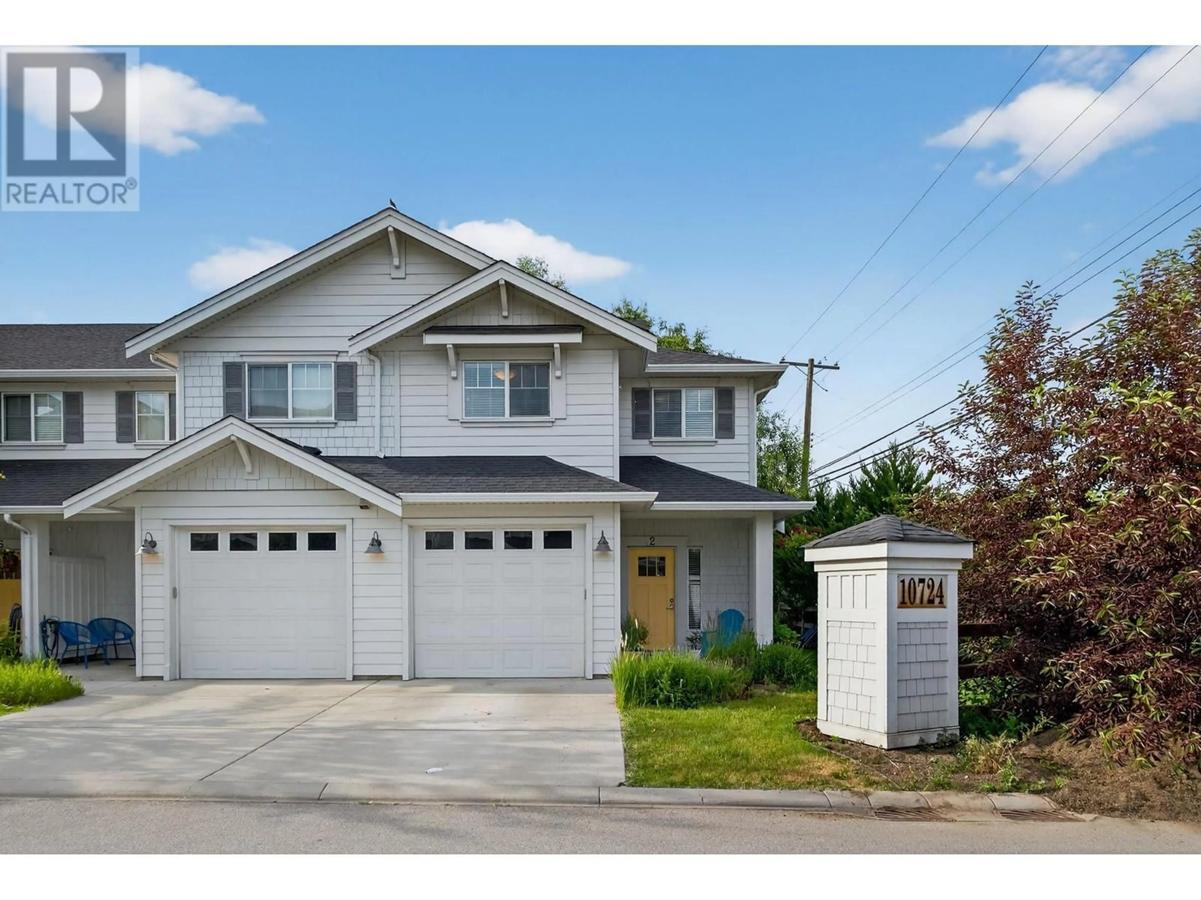 Home with vinyl exterior material, street for 2 - 10724 BOTTOM WOOD LAKE ROAD, Lake Country British Columbia V4V2T3