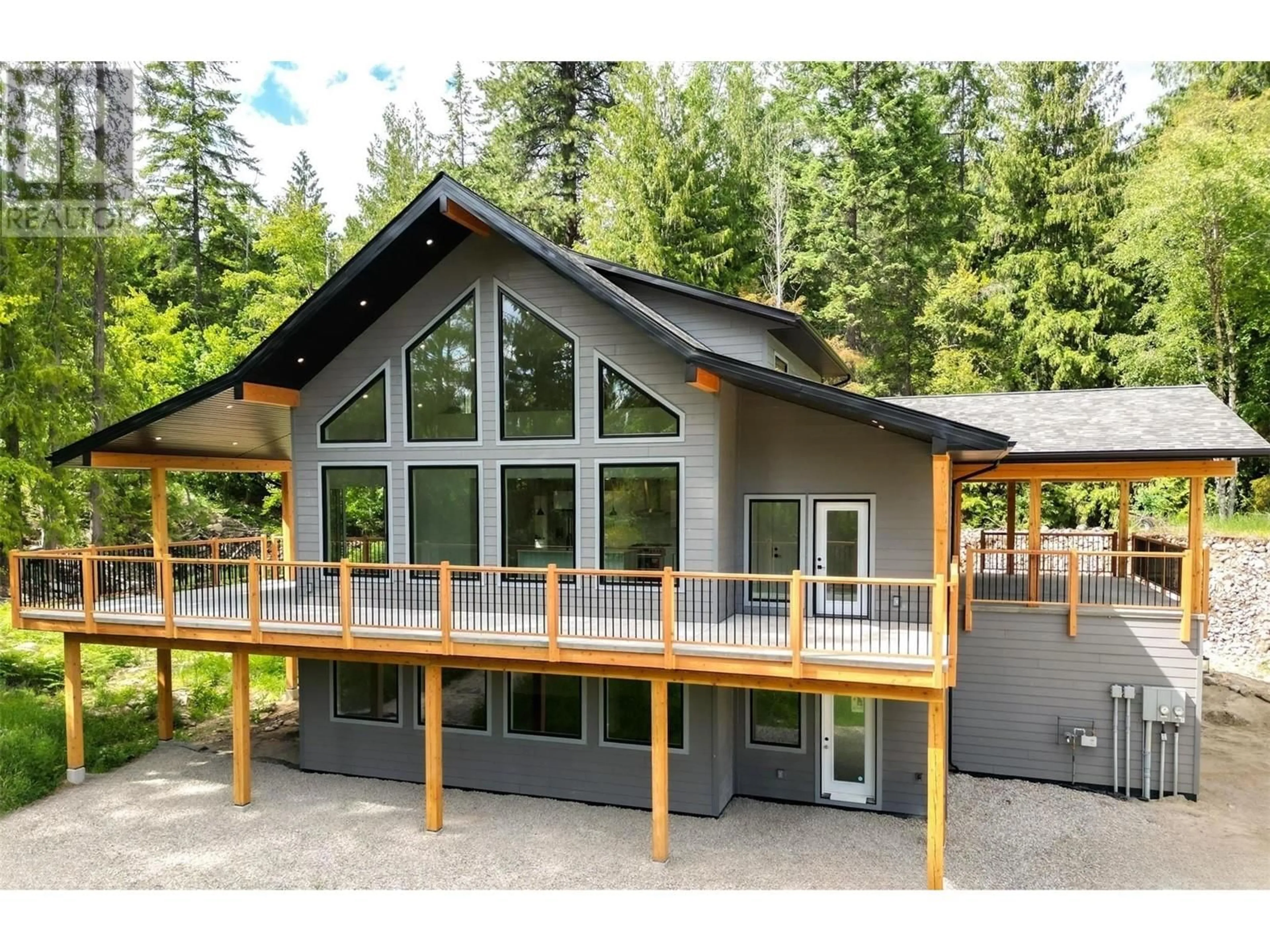 Home with vinyl exterior material, mountain view for 2801 HARLOW ROAD, Nelson British Columbia V1L6L3