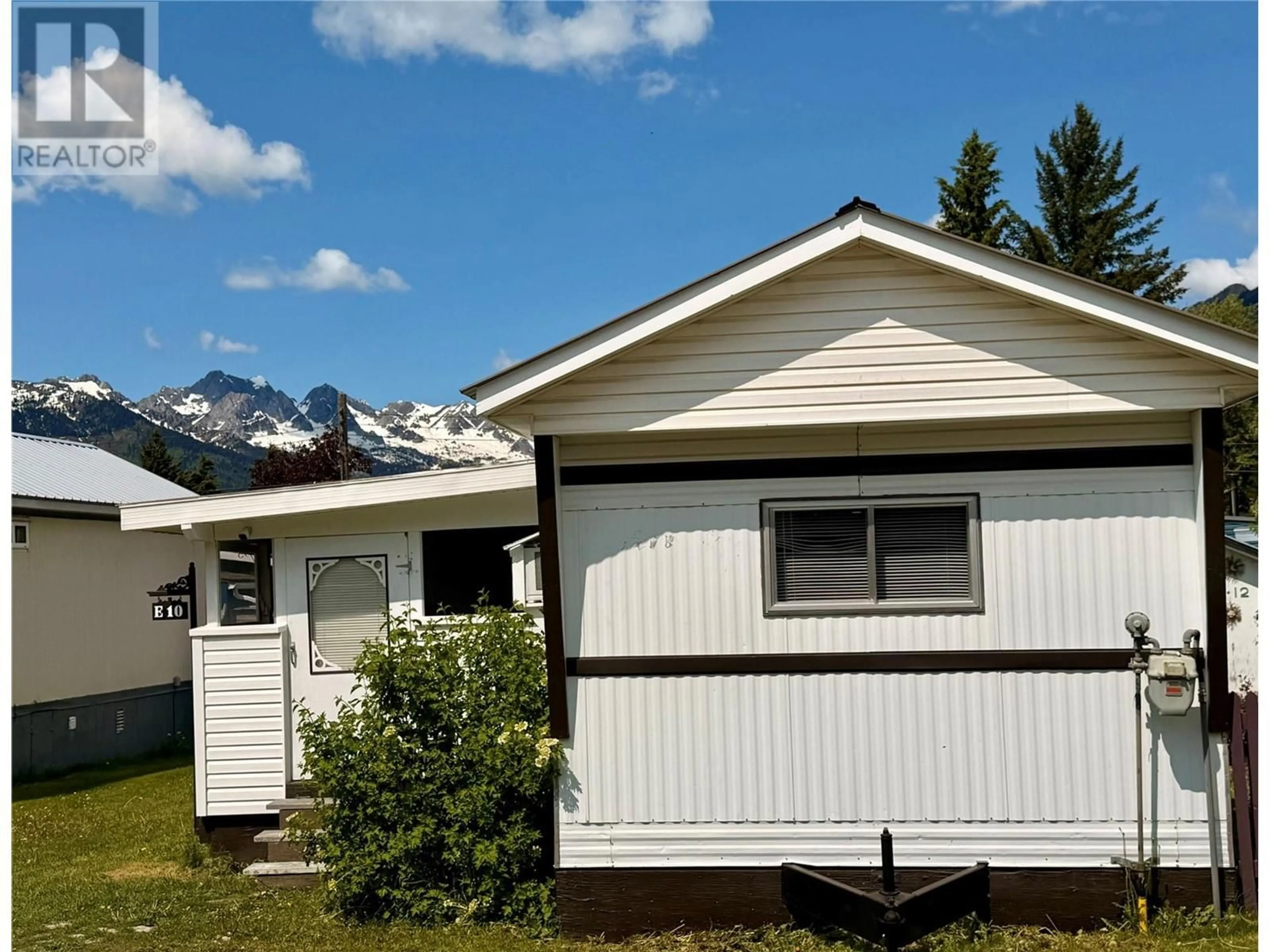 Home with vinyl exterior material, mountain view for E10 - 60 COKATO ROAD, Fernie British Columbia V0B1M4
