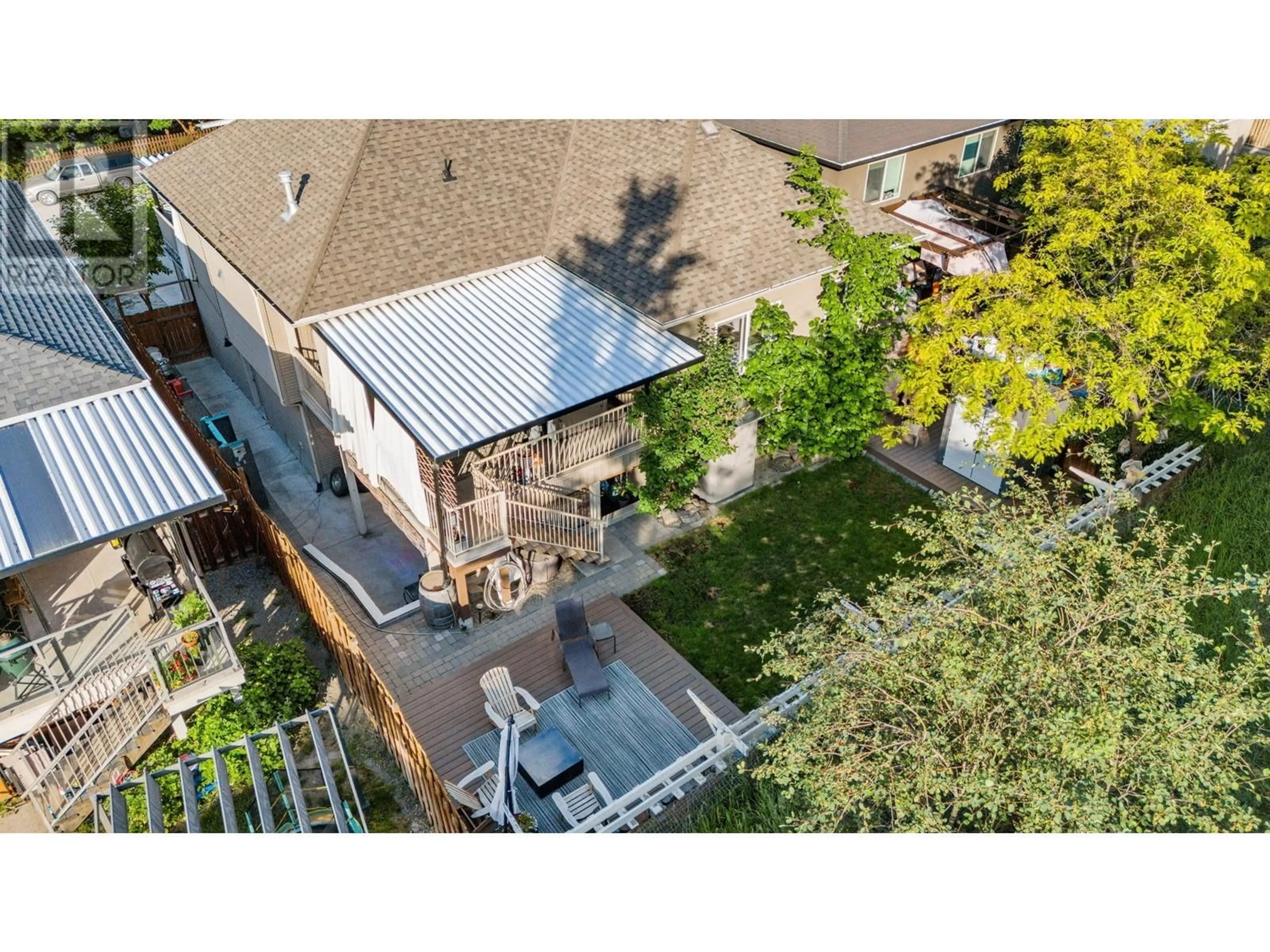 A pic from outside/outdoor area/front of a property/back of a property/a pic from drone, city buildings view from balcony for 2896 BENTLEY ROAD, West Kelowna British Columbia V4T3B3