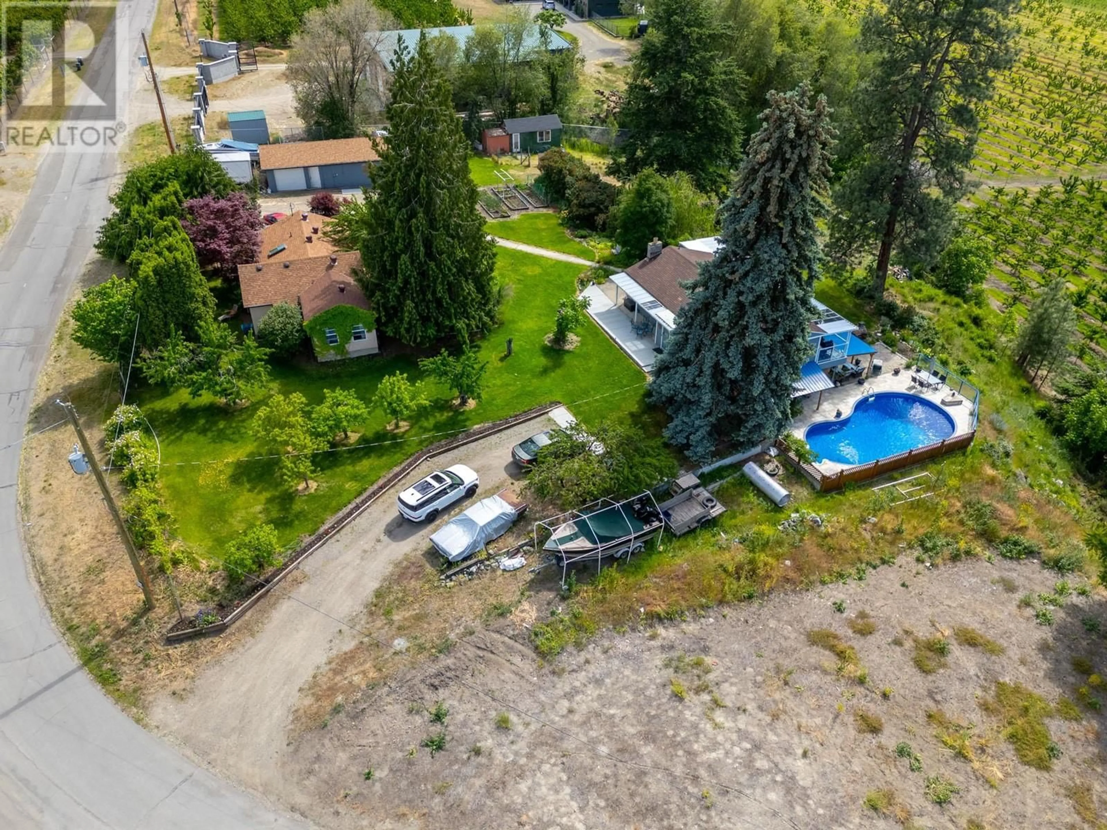 A pic from outside/outdoor area/front of a property/back of a property/a pic from drone, unknown for 1330 GEEN ROAD, Kelowna British Columbia V1X4K4