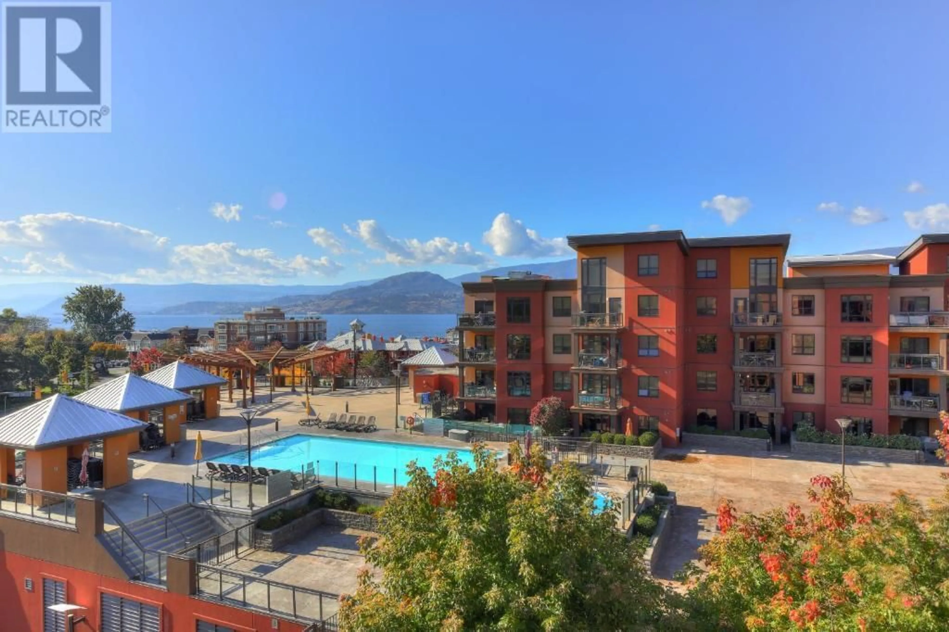 Pool for 359 - 654 COOK ROAD, Kelowna British Columbia V1W3G7