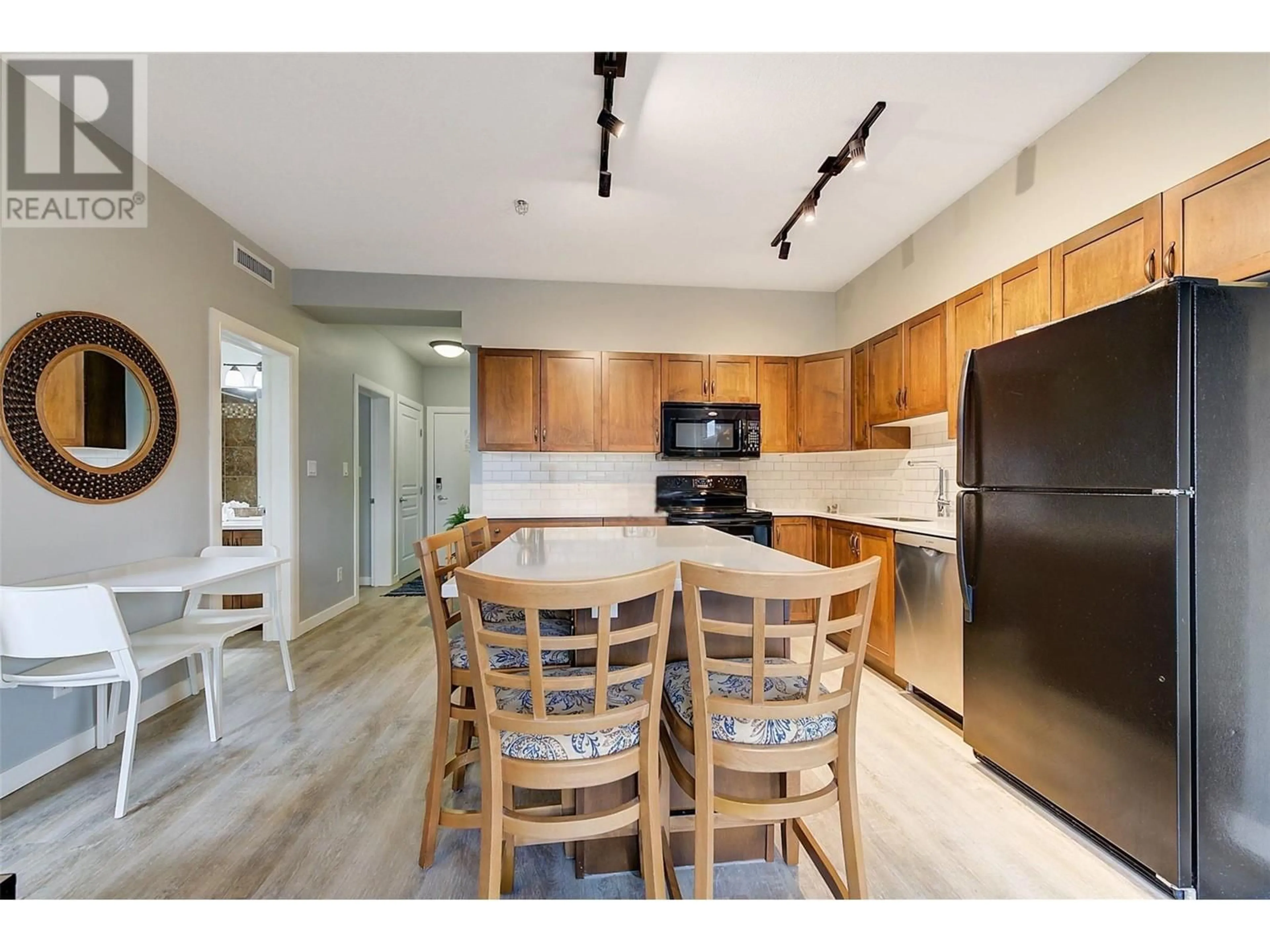 Open concept kitchen, unknown for 359 - 654 COOK ROAD, Kelowna British Columbia V1W3G7