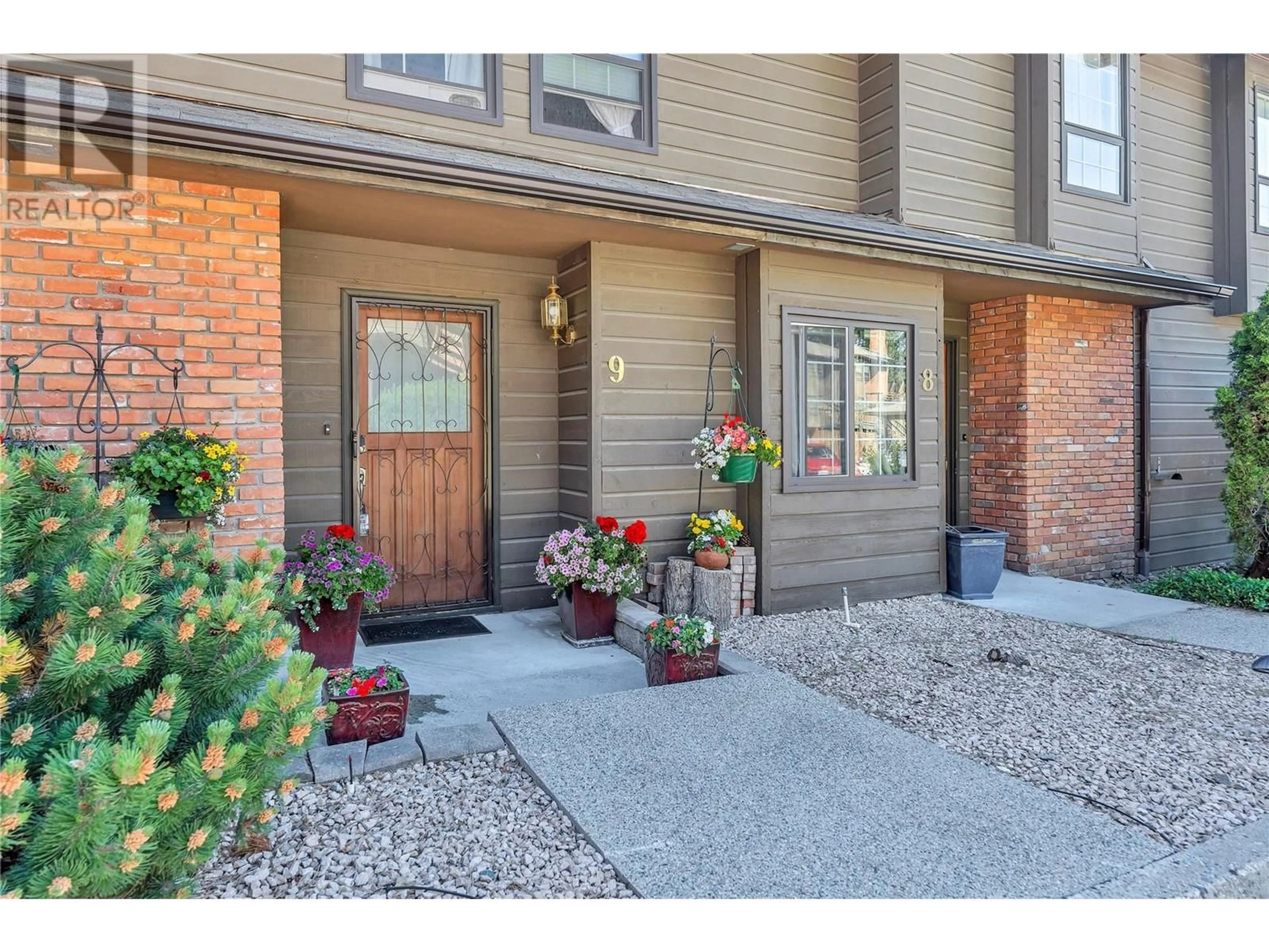 Indoor entryway for 9 - 144 SUMAC RIDGE DRIVE, Summerland British Columbia V0H1Z6