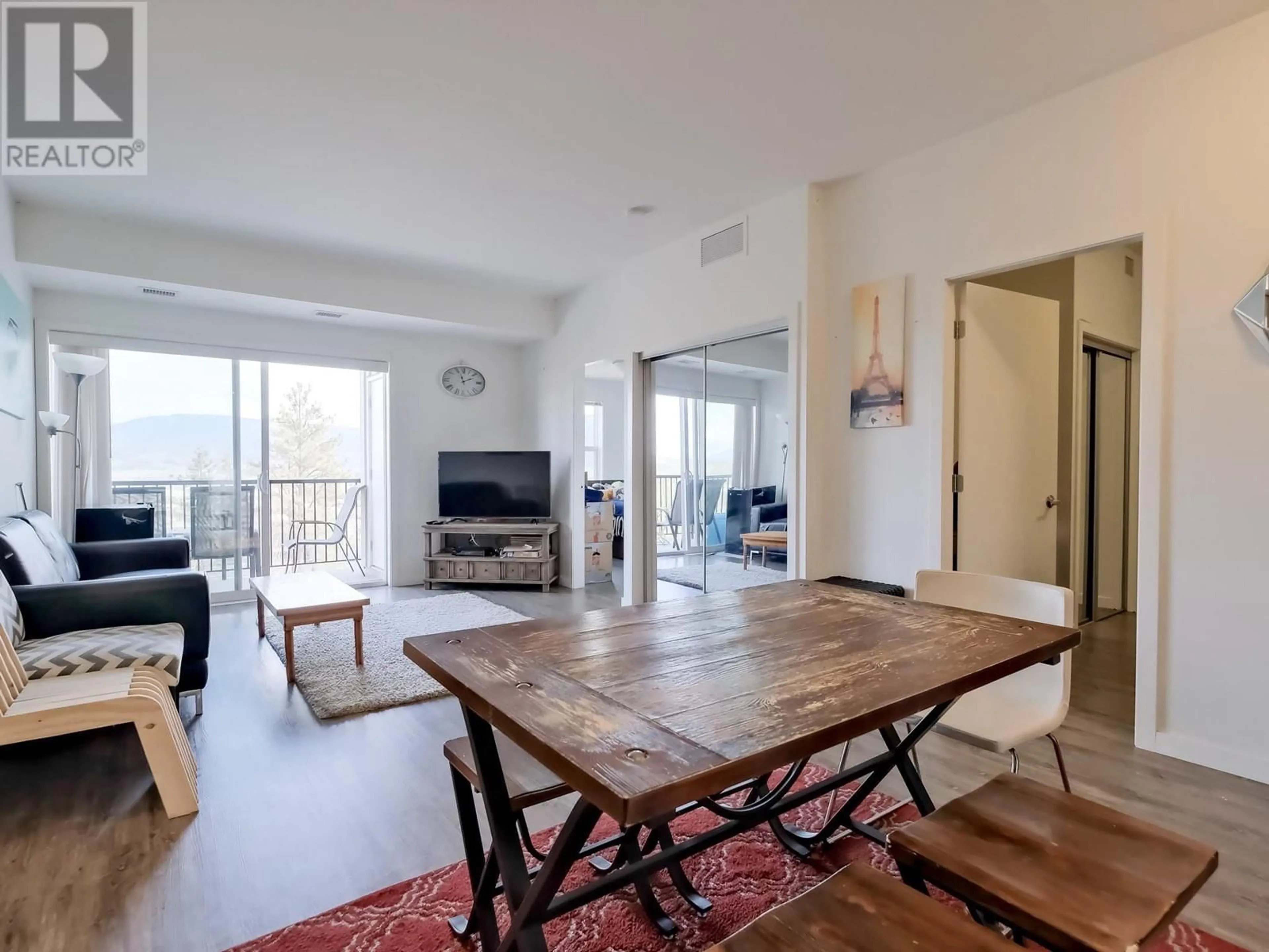 Living room with furniture, unknown for 306 - 935 ACADEMY WAY, Kelowna British Columbia V1V3A4