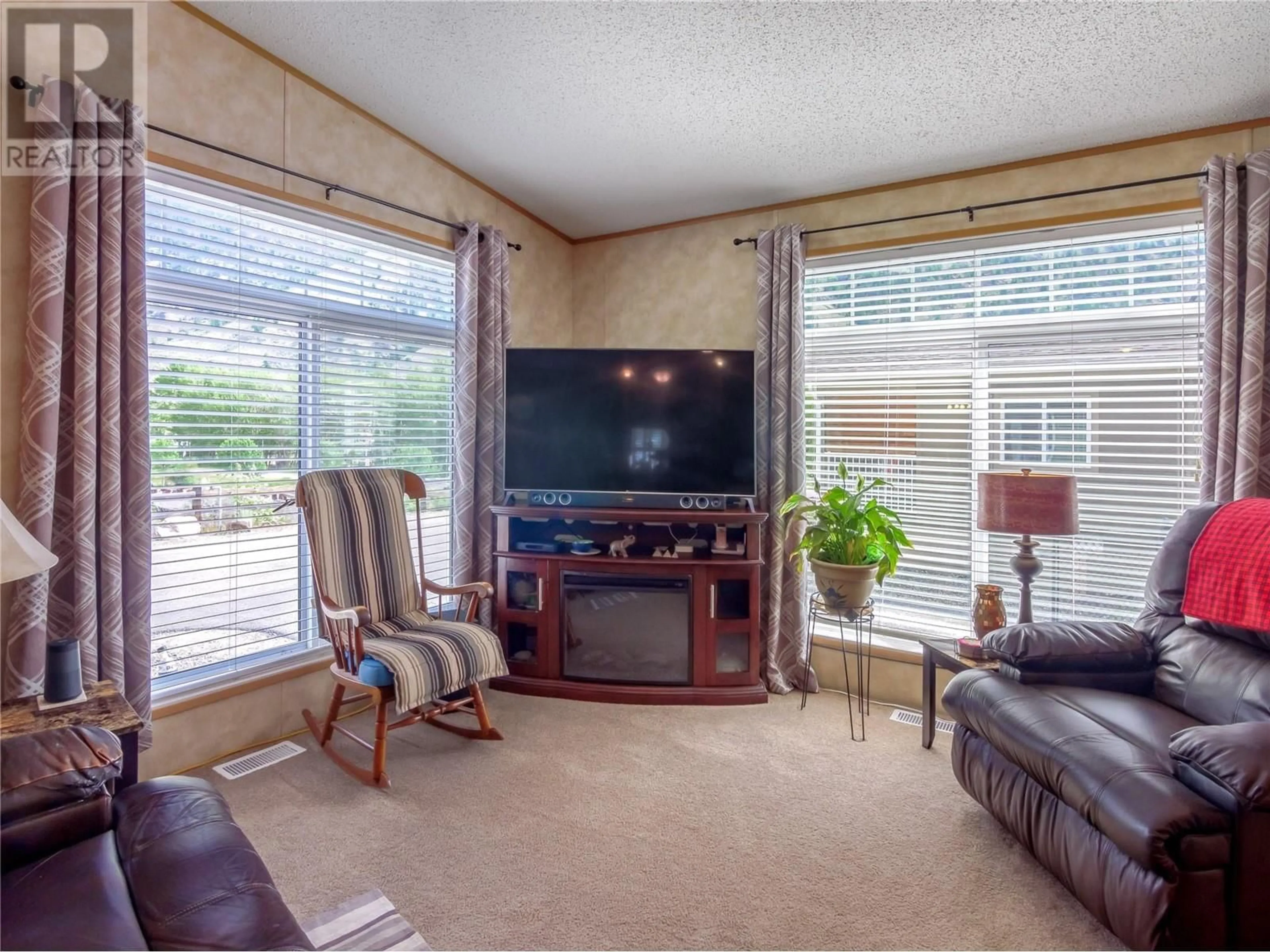 Living room with furniture, unknown for 13 - 1340 HWY 3A HIGHWAY, Keremeos British Columbia V0X1N4