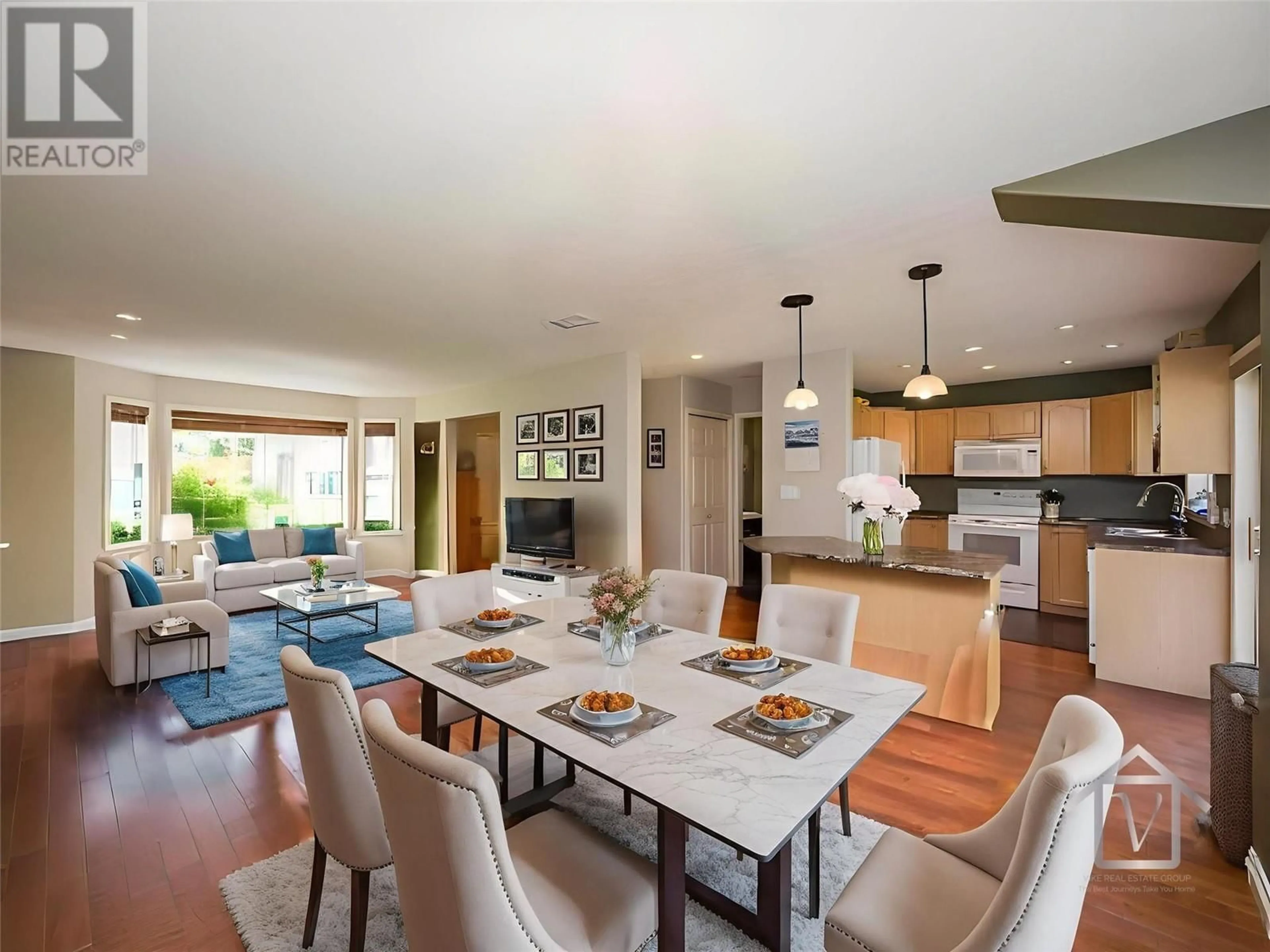 Open concept kitchen, unknown for 1923 FIR PLACE, Kamloops British Columbia V1S1X6