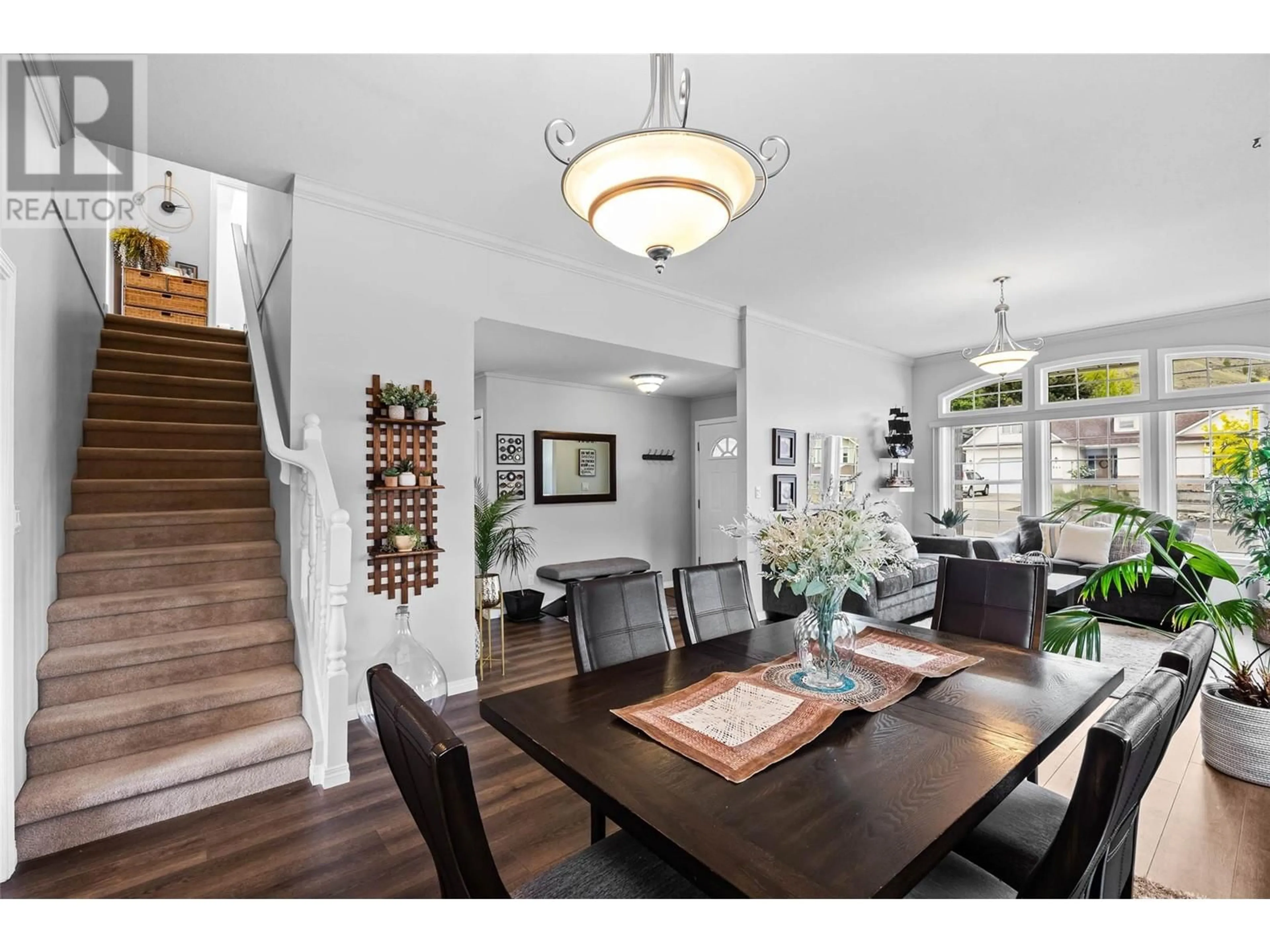 Dining room, wood/laminate floor for 943 BEBEK ROAD, Kamloops British Columbia V2B6P9