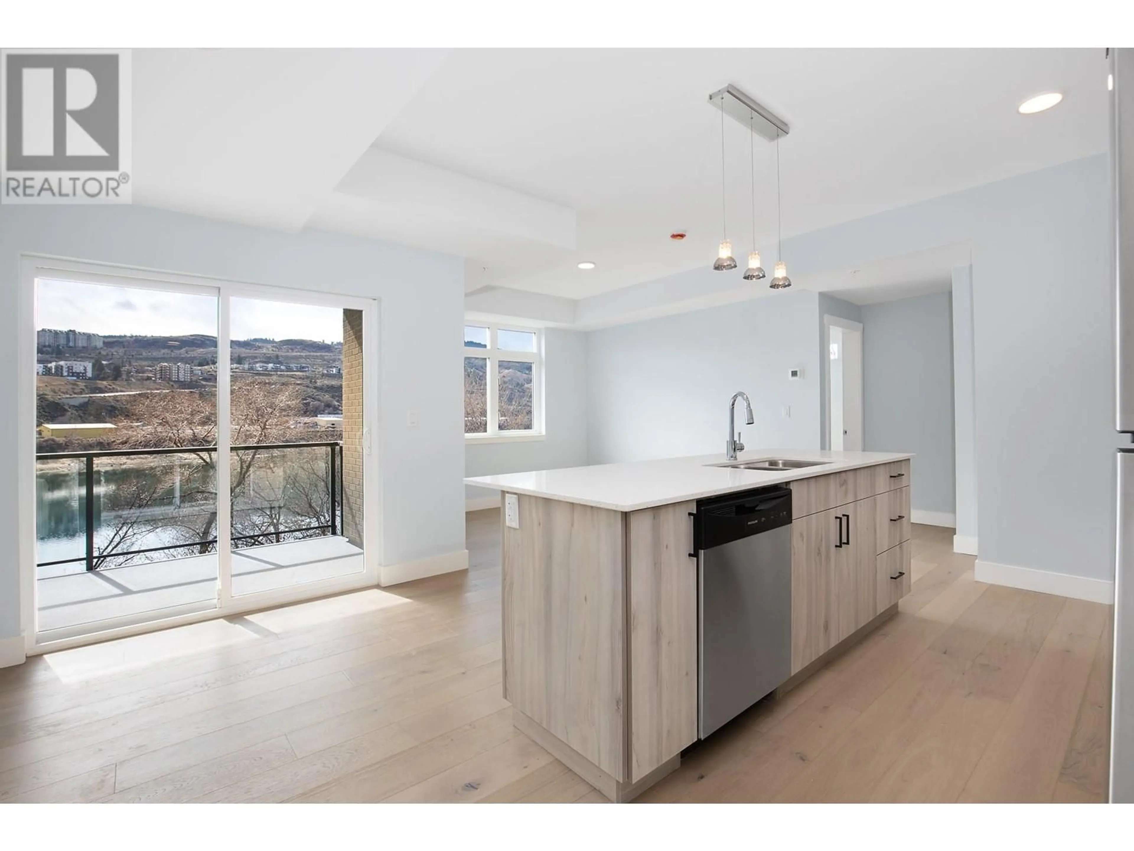 Open concept kitchen, unknown for 505 - 207 ROYAL AVENUE, Kamloops British Columbia V2H1T7