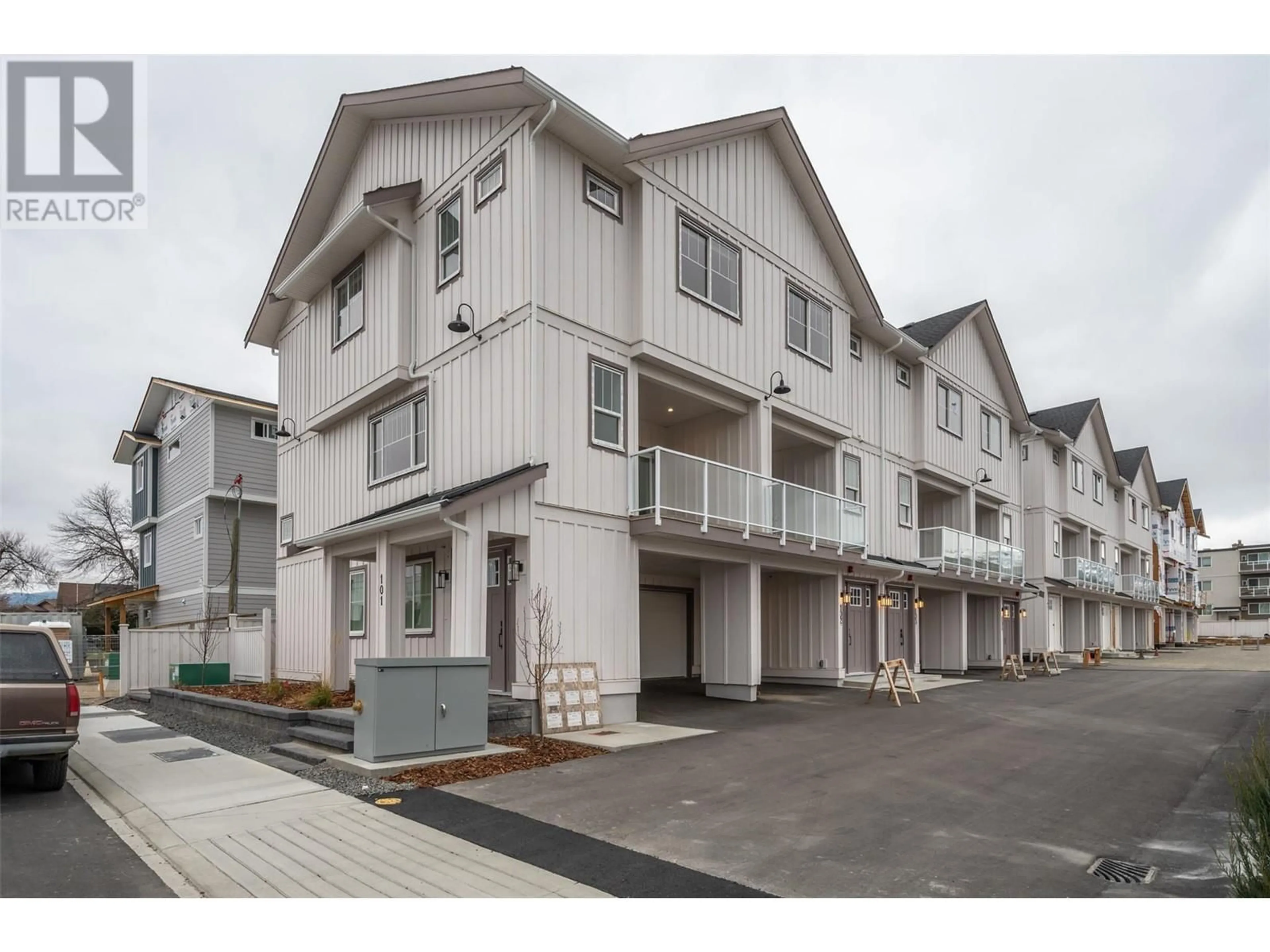 Unknown for 104 - 784 ARGYLE STREET, Penticton British Columbia V2A5G7
