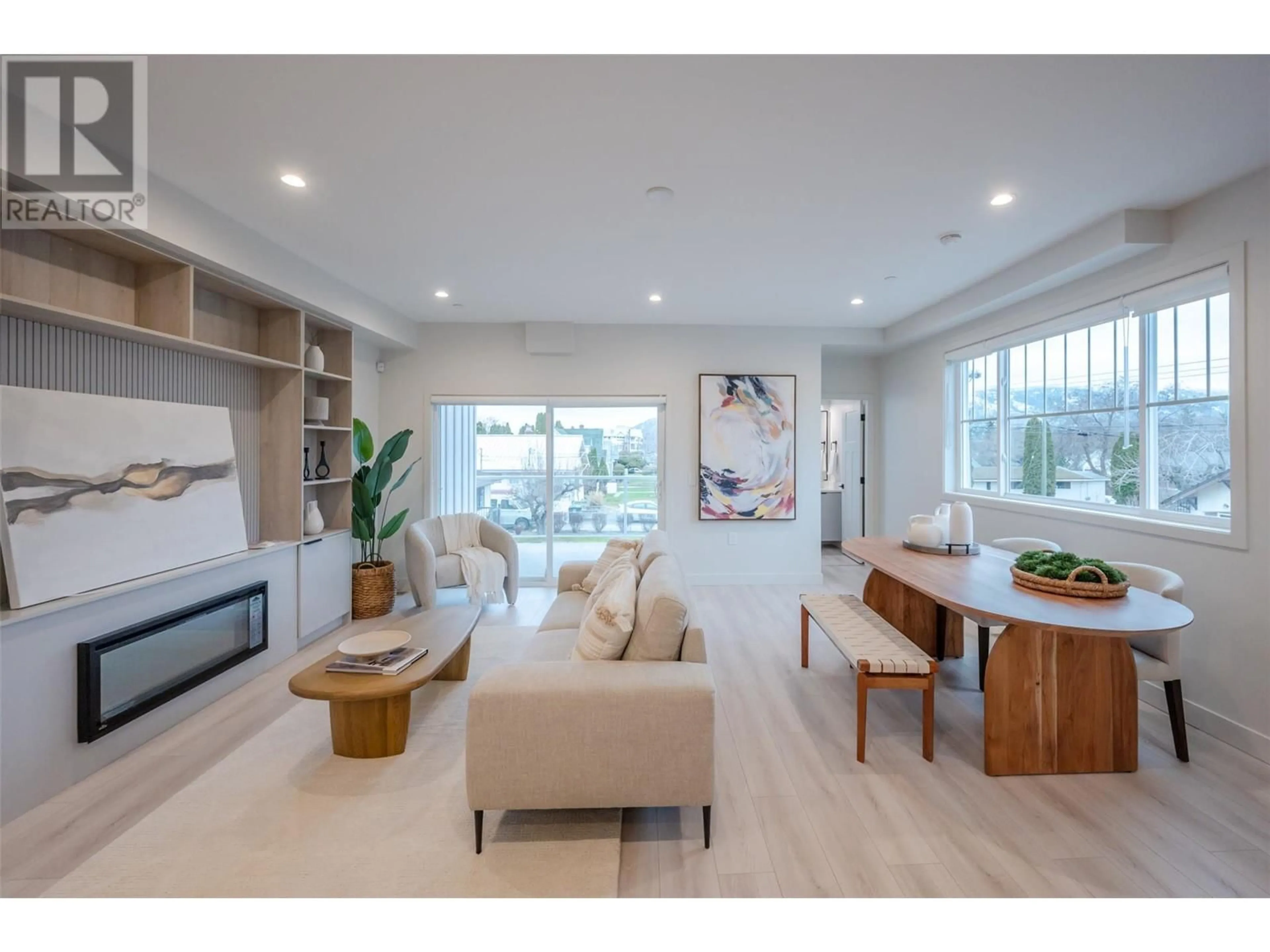 Living room with furniture, unknown for 104 - 784 ARGYLE STREET, Penticton British Columbia V2A5G7