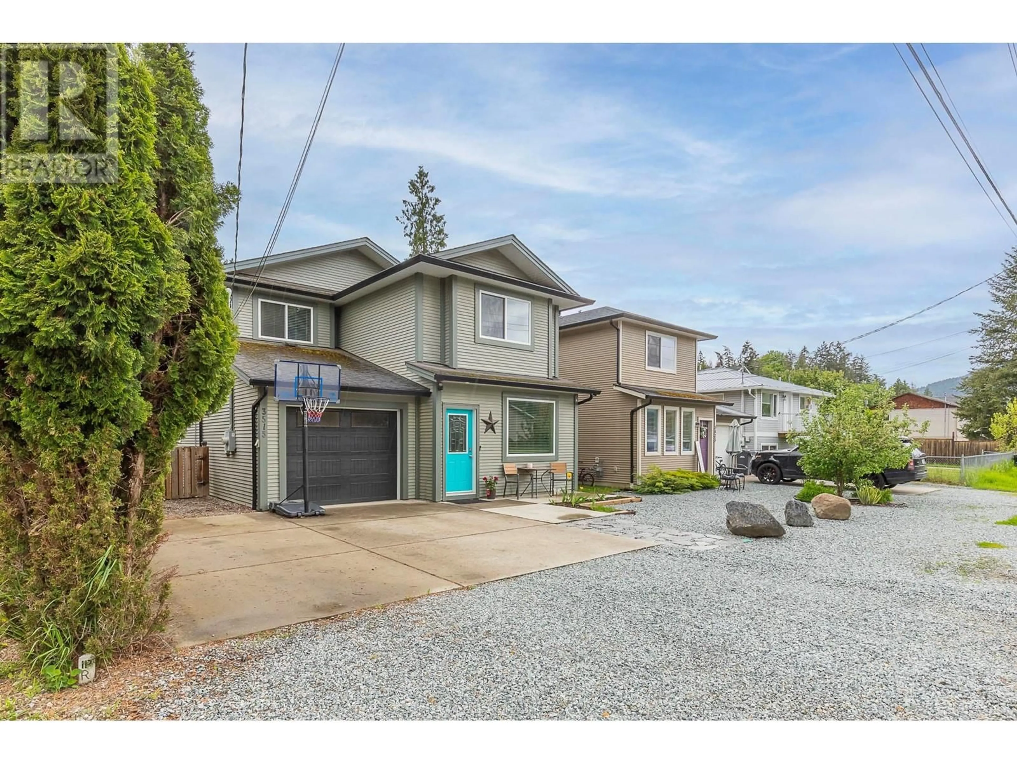 Home with vinyl exterior material, street for 3515 JACKSON AVENUE, Armstrong British Columbia V0E1B2