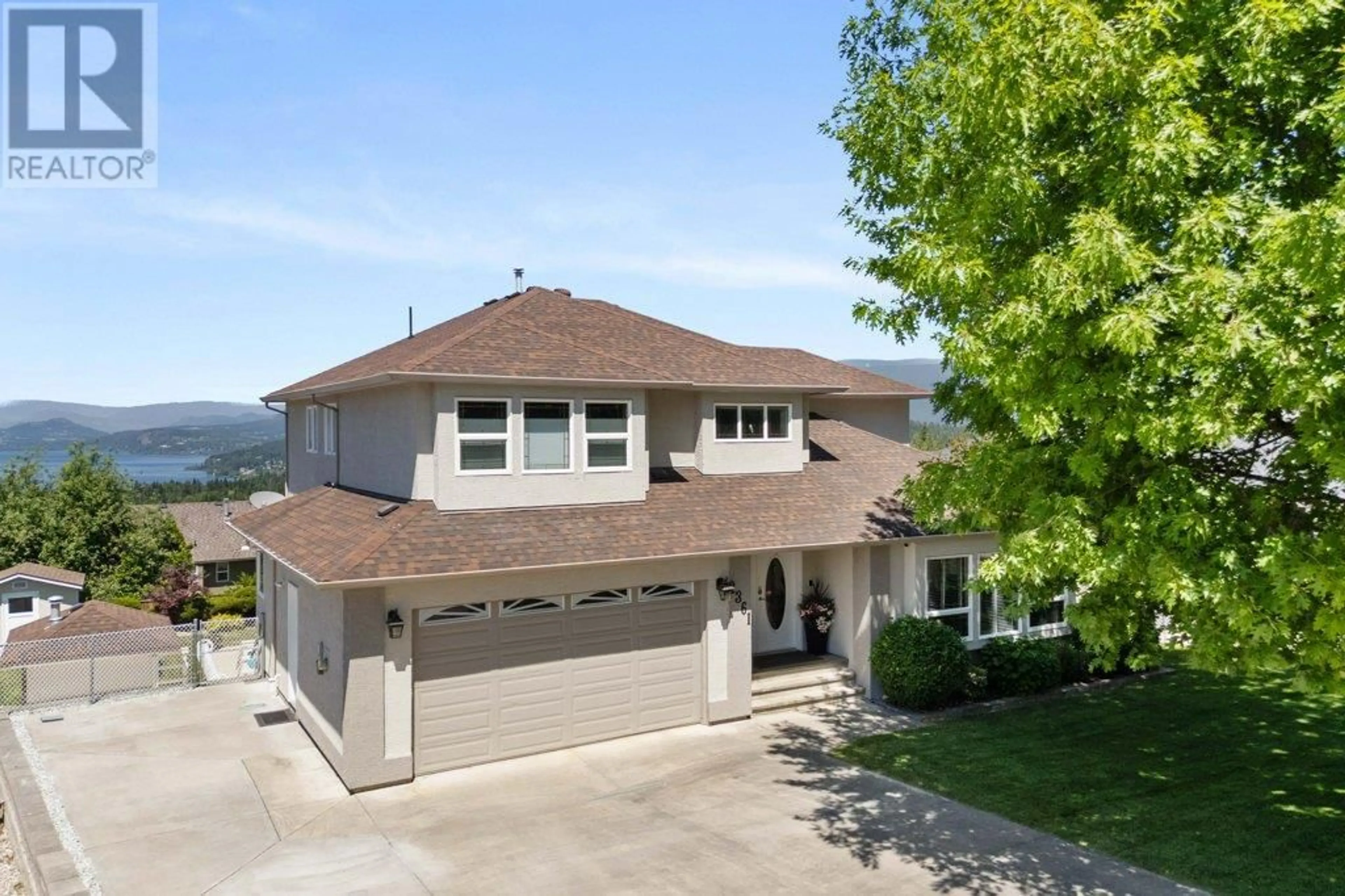 A pic from outside/outdoor area/front of a property/back of a property/a pic from drone, mountain view for 2361 4A AVENUE SOUTHEAST, Salmon Arm British Columbia V1E1K6