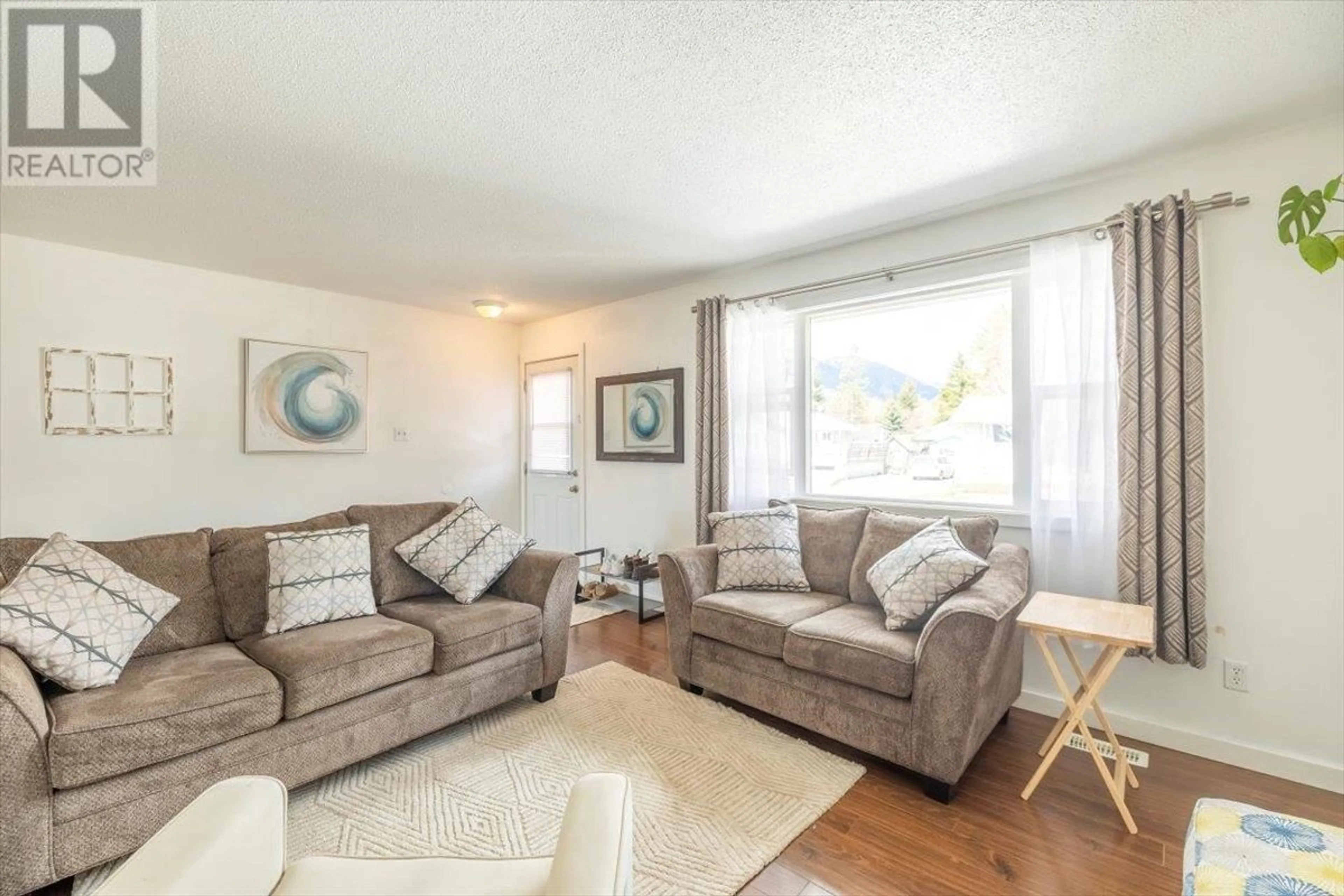 Living room with furniture, unknown for 411 WHITE BIRCH CRESCENT, Sparwood British Columbia V0B2G0