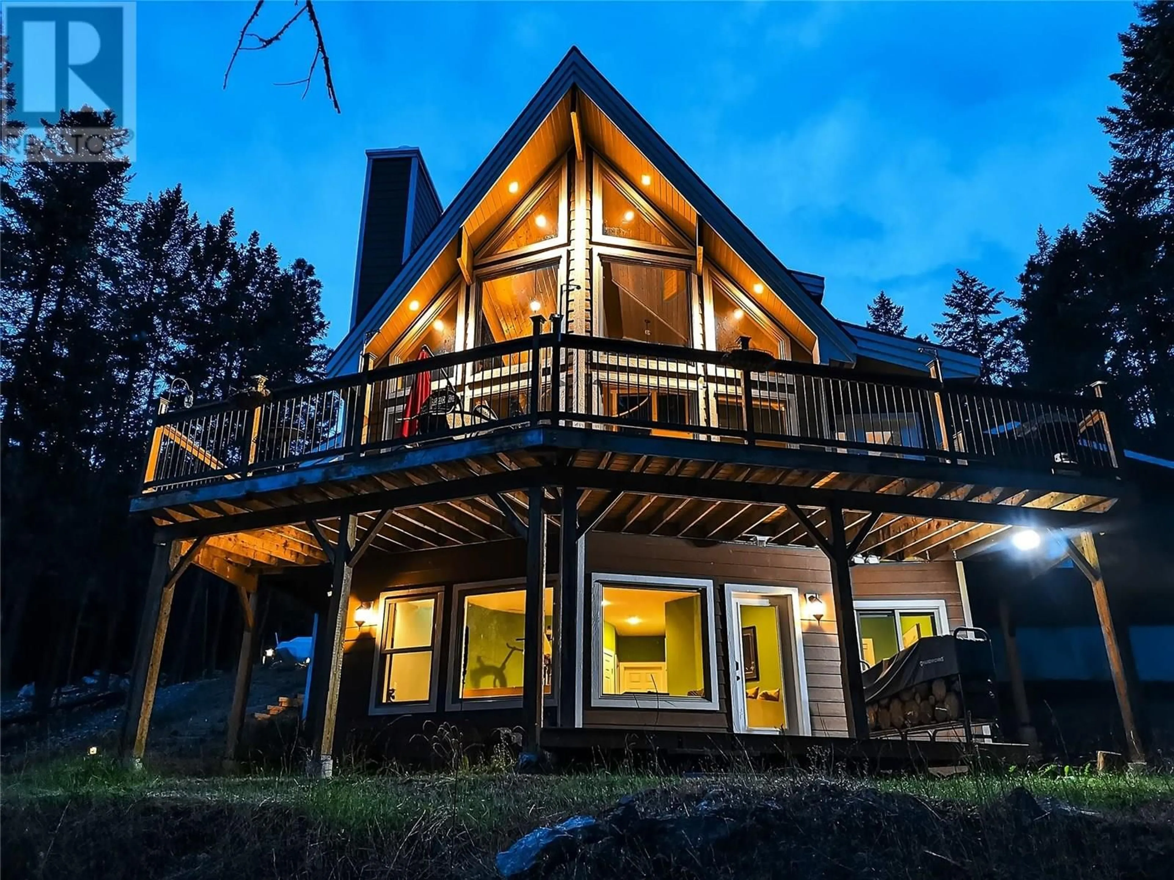 Home with vinyl exterior material, water/lake/river/ocean view for 9881 OSPREY LANDING DRIVE, Wardner British Columbia V0B2J0