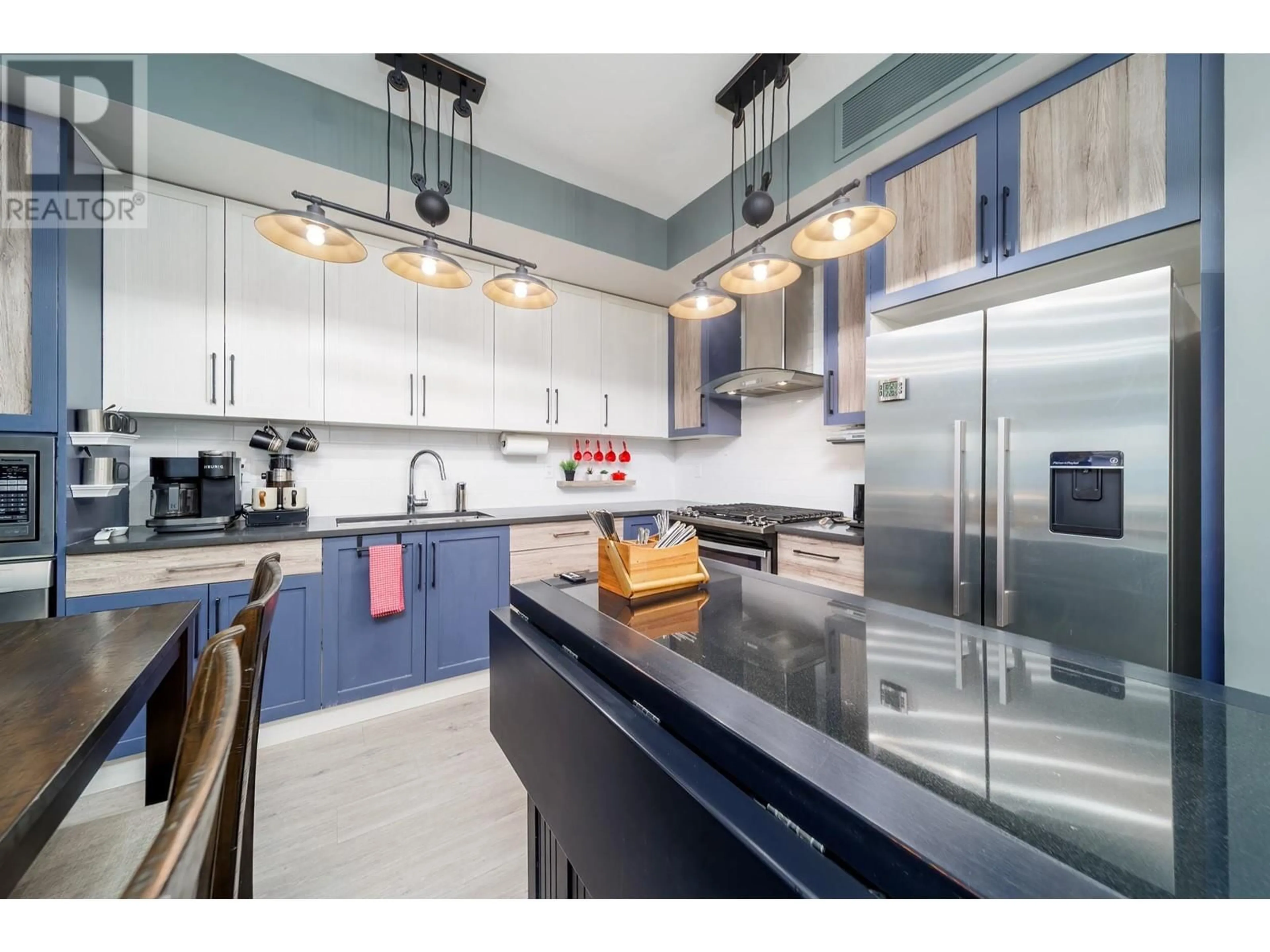 Contemporary kitchen, ceramic/tile floor for 226 - 4380 LAKESHORE ROAD, Kelowna British Columbia V1W5N3