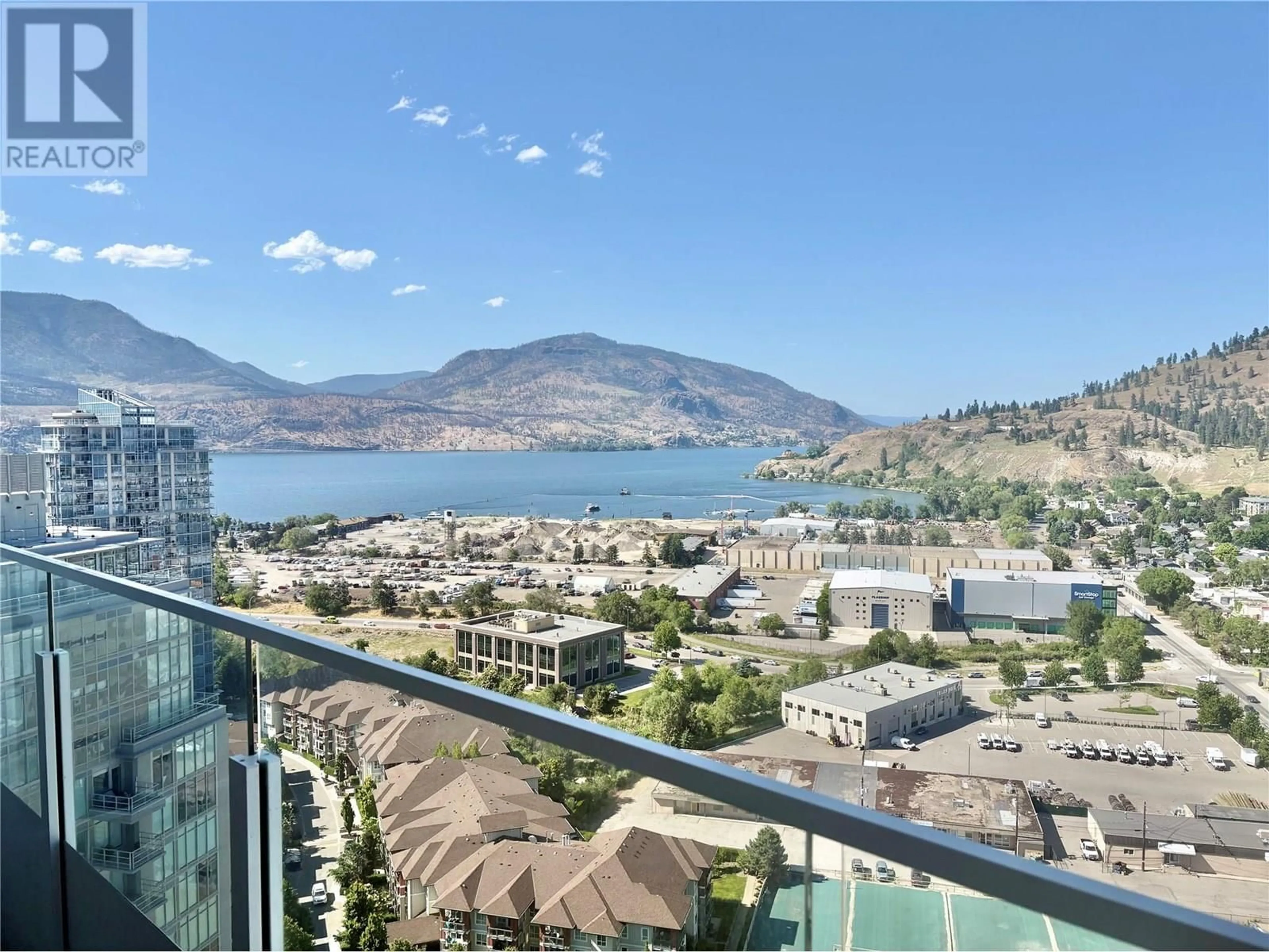 Balcony in the apartment, water/lake/river/ocean view for 2408 - 1181 SUNSET DRIVE, Kelowna British Columbia V1Y0L4