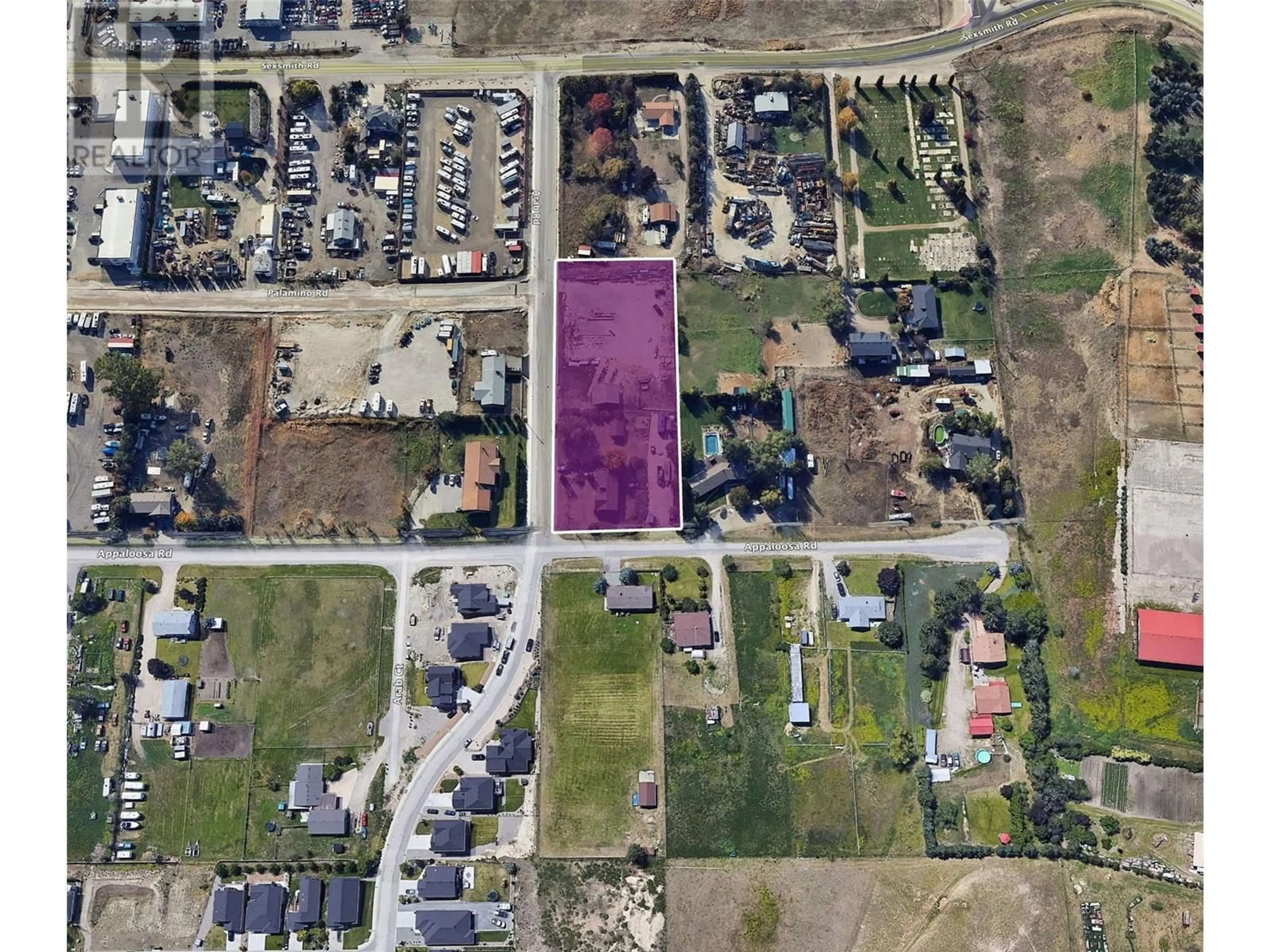 A pic from outside/outdoor area/front of a property/back of a property/a pic from drone, street for 210 ARAB ROAD, Kelowna British Columbia V1V2G8