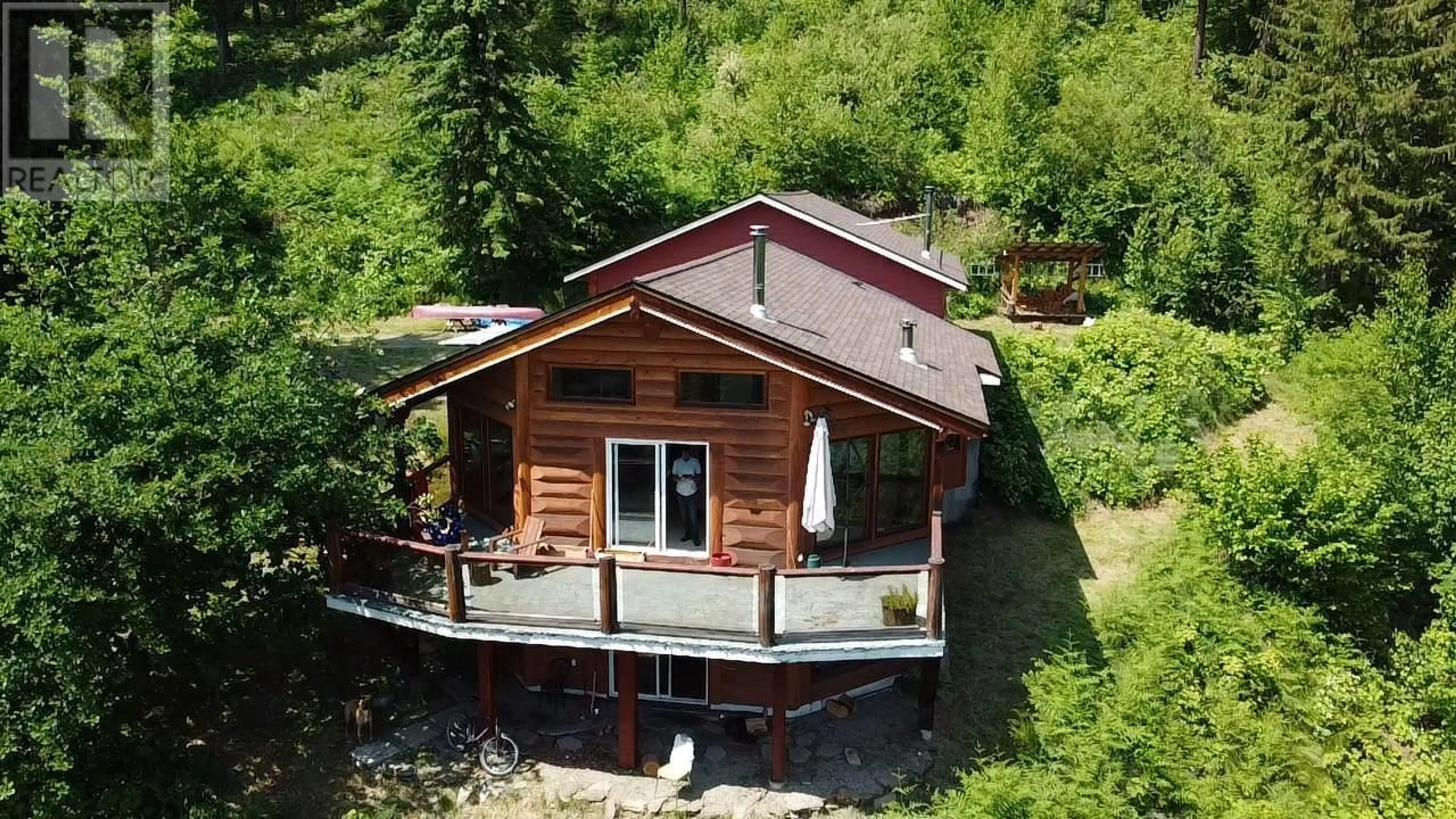A pic from outside/outdoor area/front of a property/back of a property/a pic from drone, building for 242 9TH STREET, Kaslo British Columbia V0G1M0