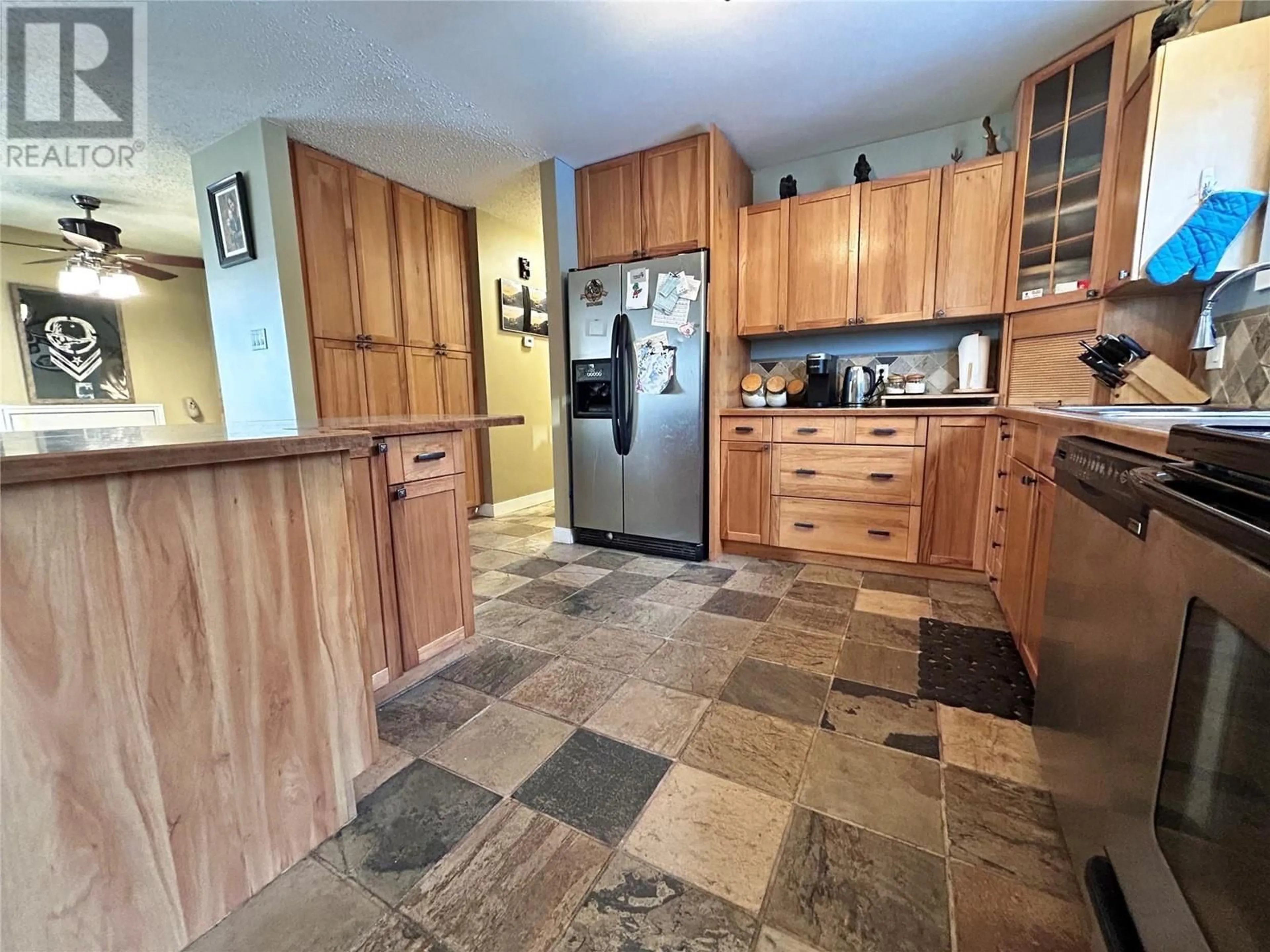 Unknown for 311 COTTONWOOD AVENUE, Tumbler Ridge British Columbia V0C2W0