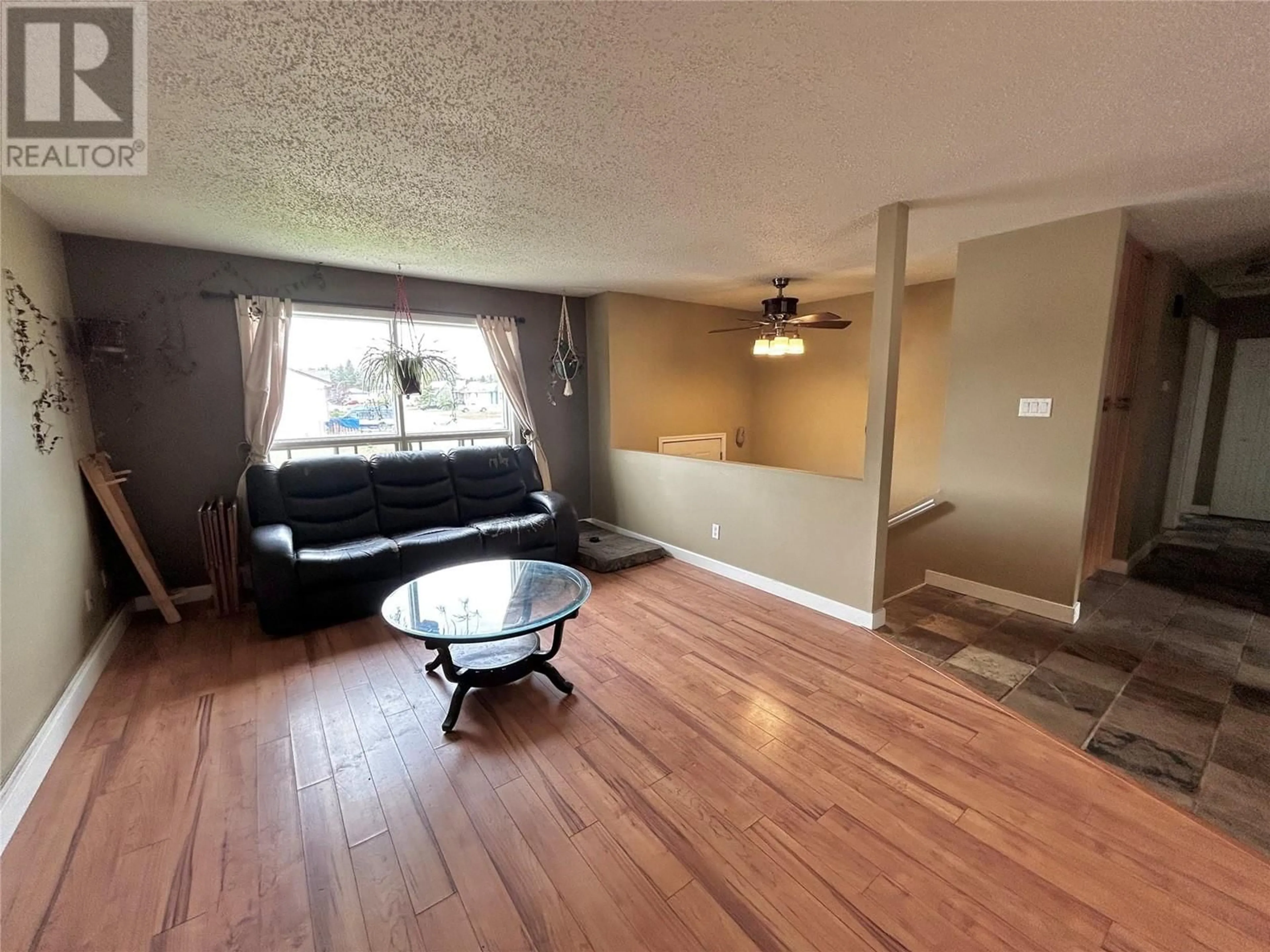 A pic of a room for 311 COTTONWOOD AVENUE, Tumbler Ridge British Columbia V0C2W0