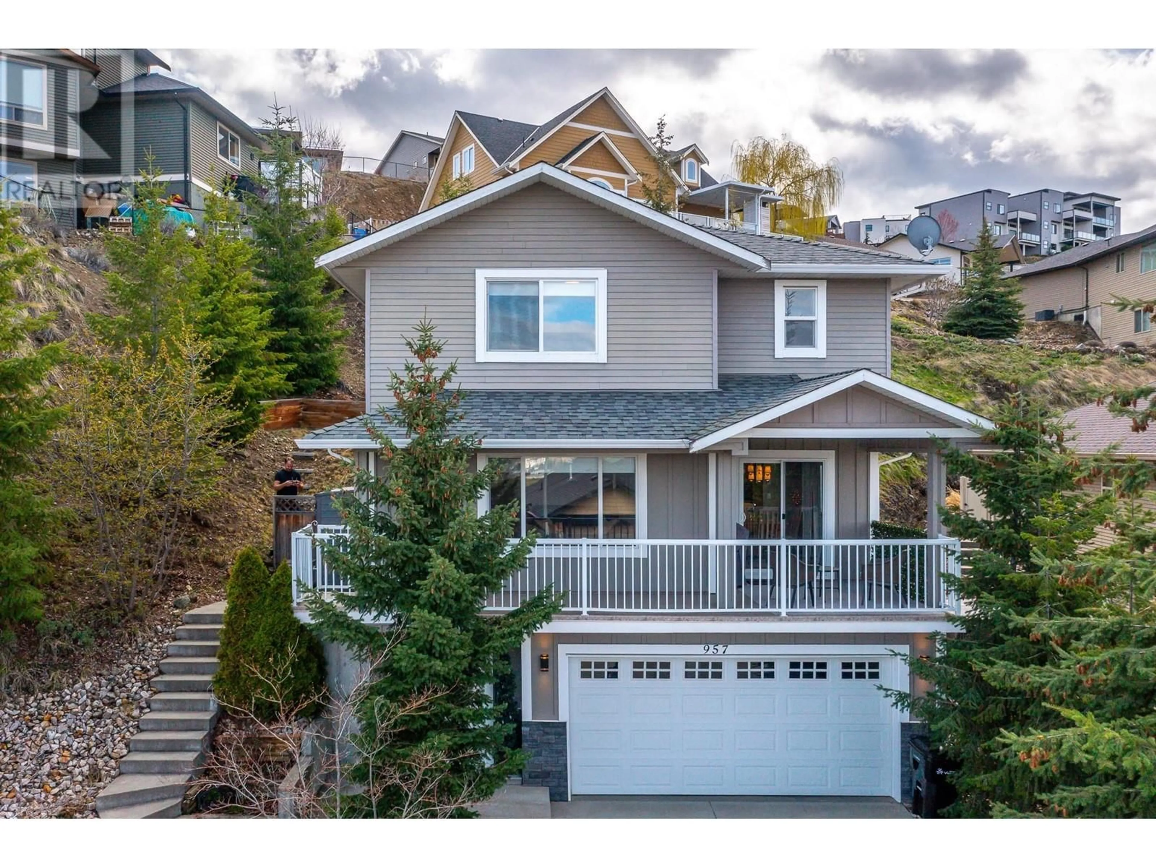 Home with vinyl exterior material, mountain view for 957 MT. GRADY ROAD, Vernon British Columbia V1B4B5