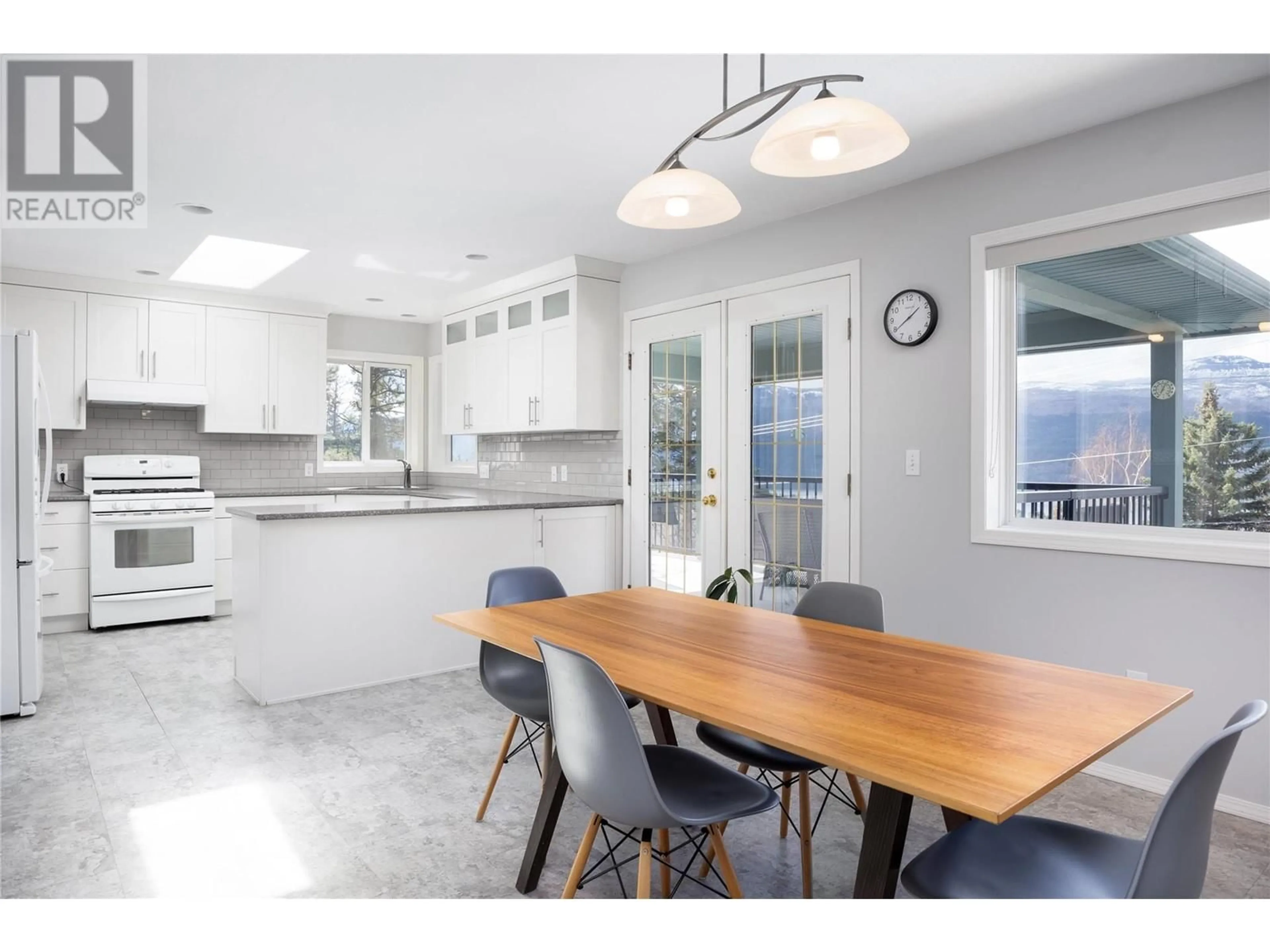 Open concept kitchen, unknown for 16865 COMMONAGE ROAD, Lake Country British Columbia V4V1B5