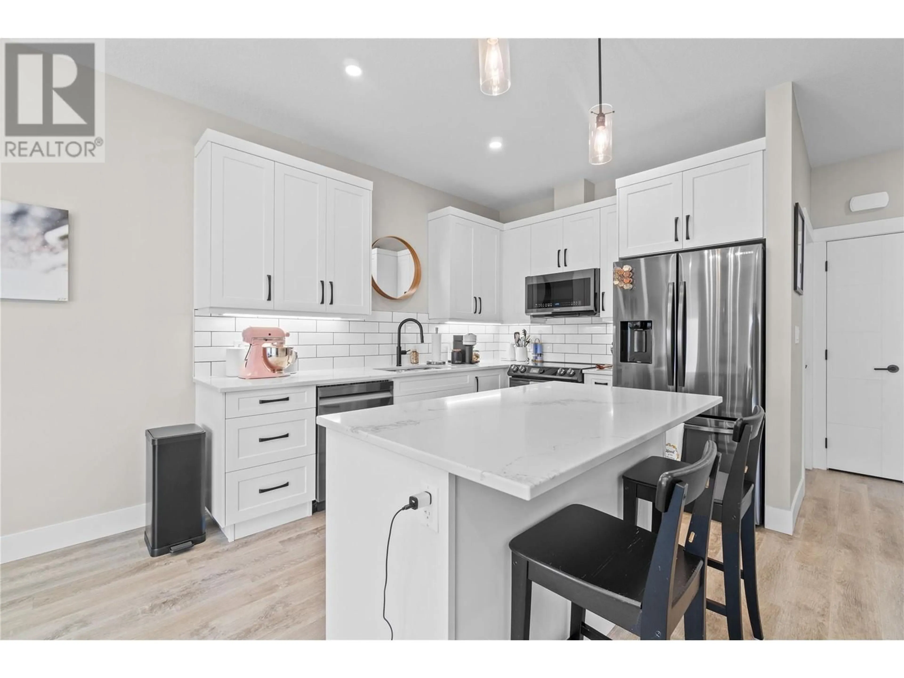 Open concept kitchen, unknown for 28 - 2810 15 AVENUE NORTHEAST, Salmon Arm British Columbia V1E0G2
