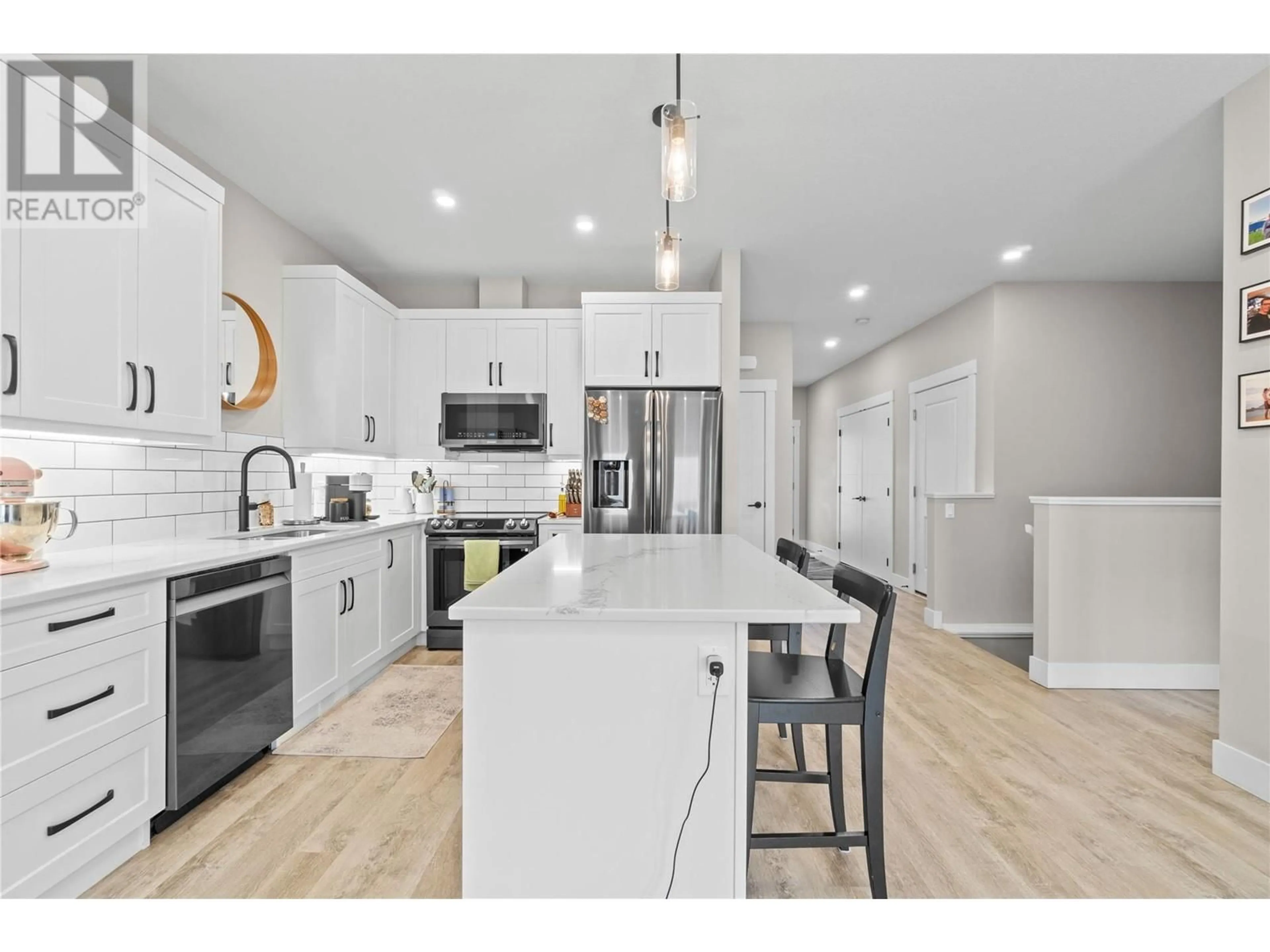 Open concept kitchen, unknown for 28 - 2810 15 AVENUE NORTHEAST, Salmon Arm British Columbia V1E0G2