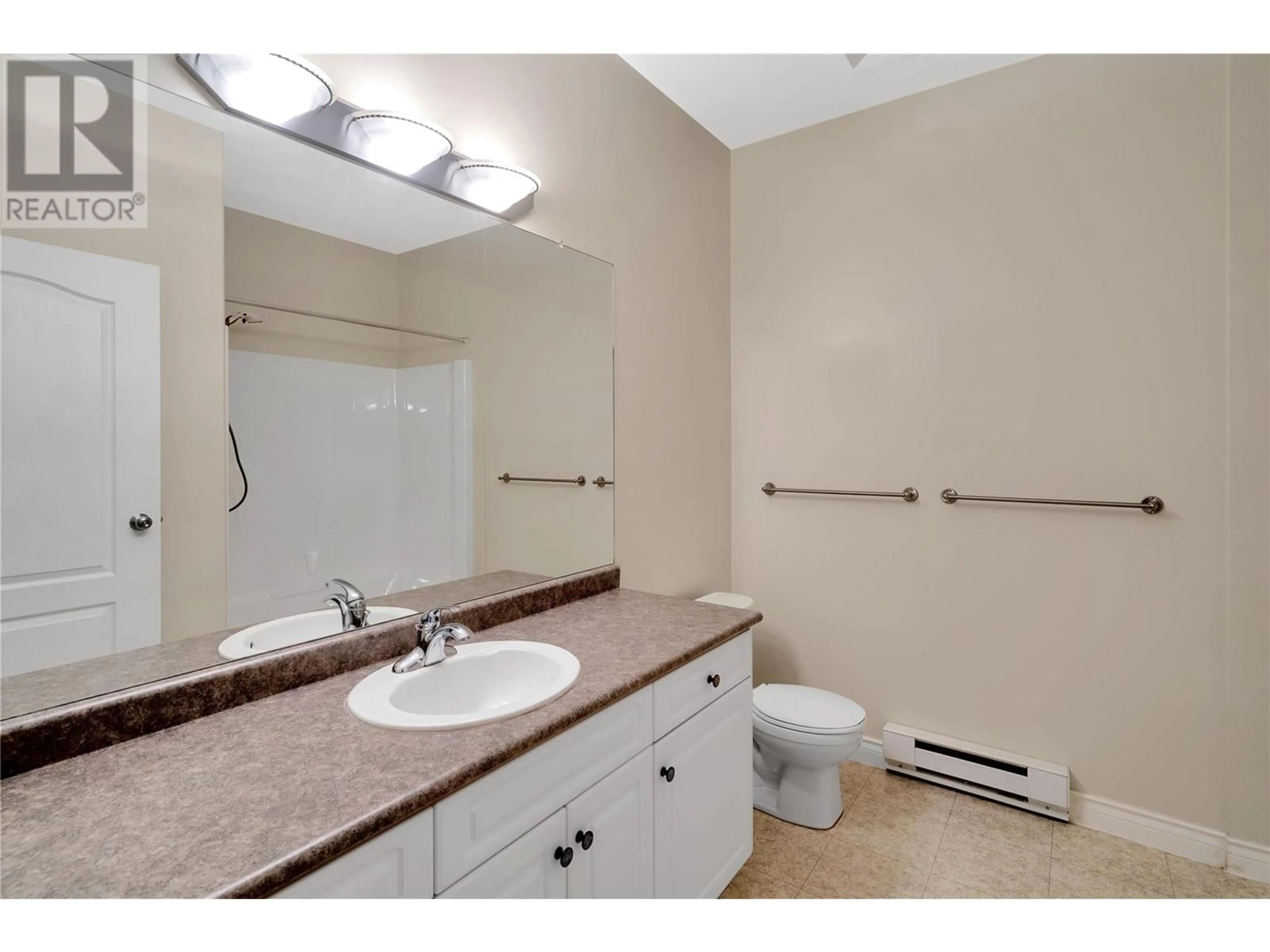 Standard bathroom, unknown for 313 - 2300 BENVOULIN ROAD, Kelowna British Columbia V1W2C6