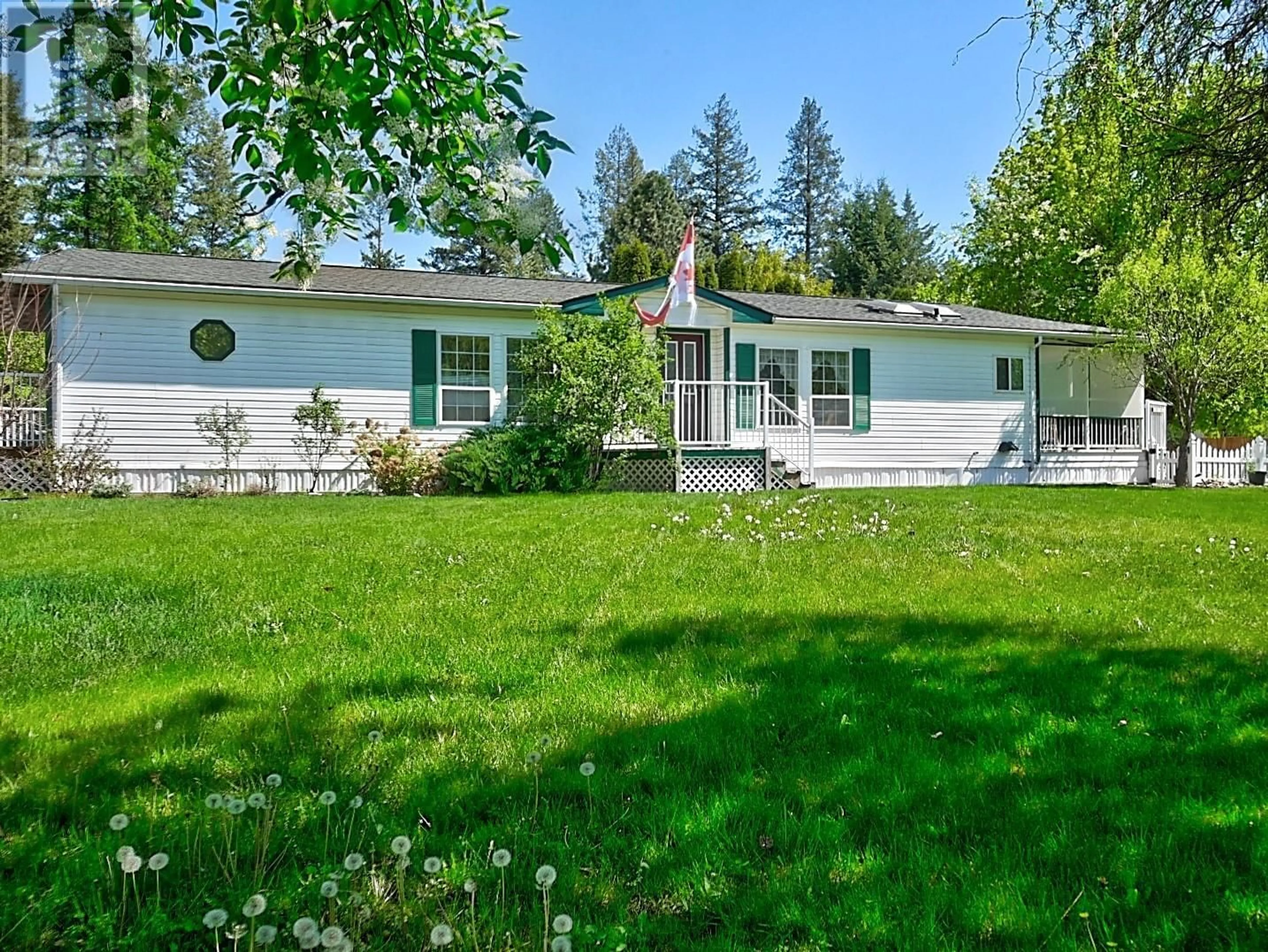 Home with vinyl exterior material, unknown for 82 FRANSON ROAD, Christina Lake British Columbia V0H1E2