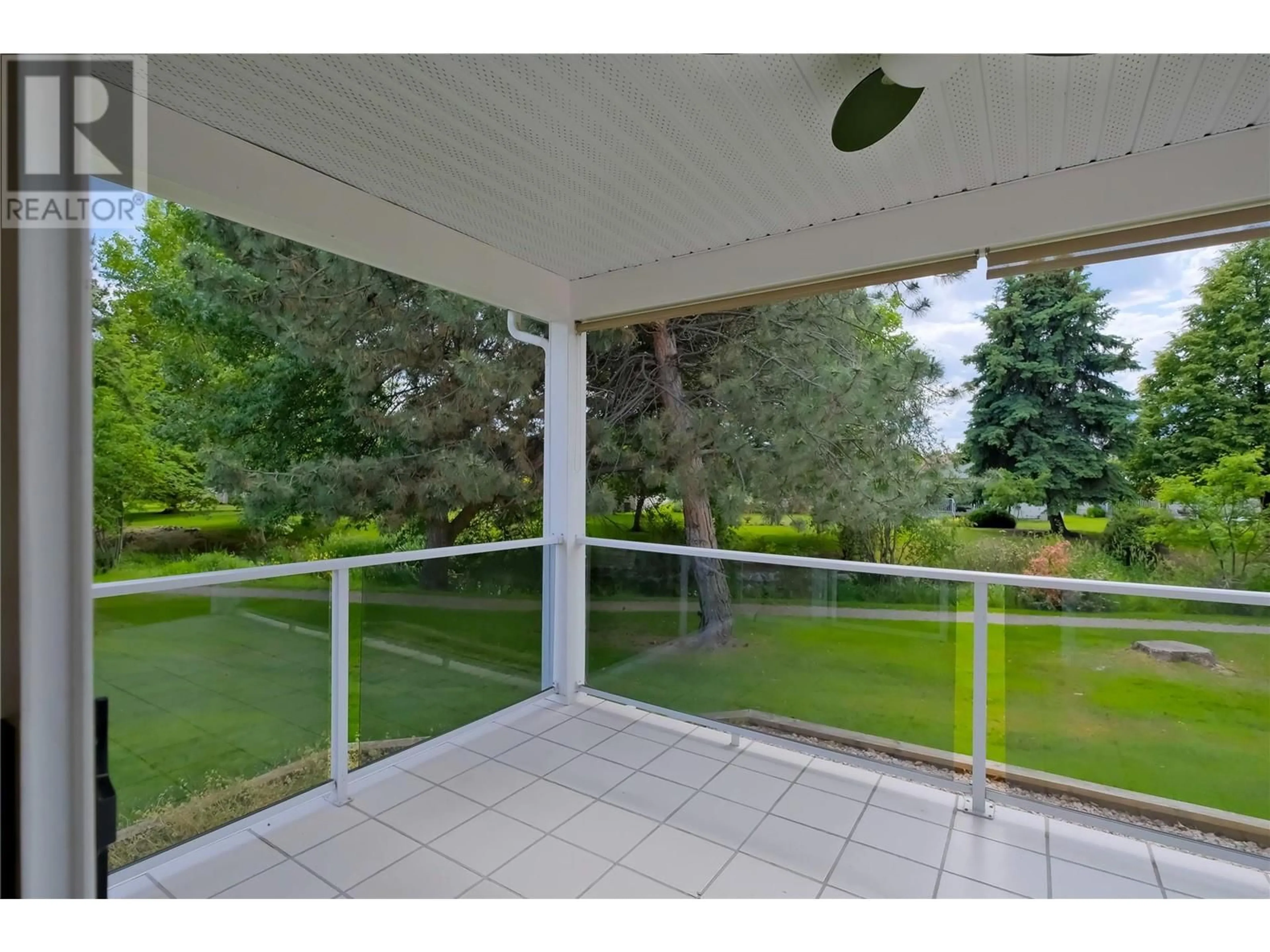 Patio, water/lake/river/ocean view for 425 - 1260 RAYMER AVENUE, Kelowna British Columbia V1W3S5