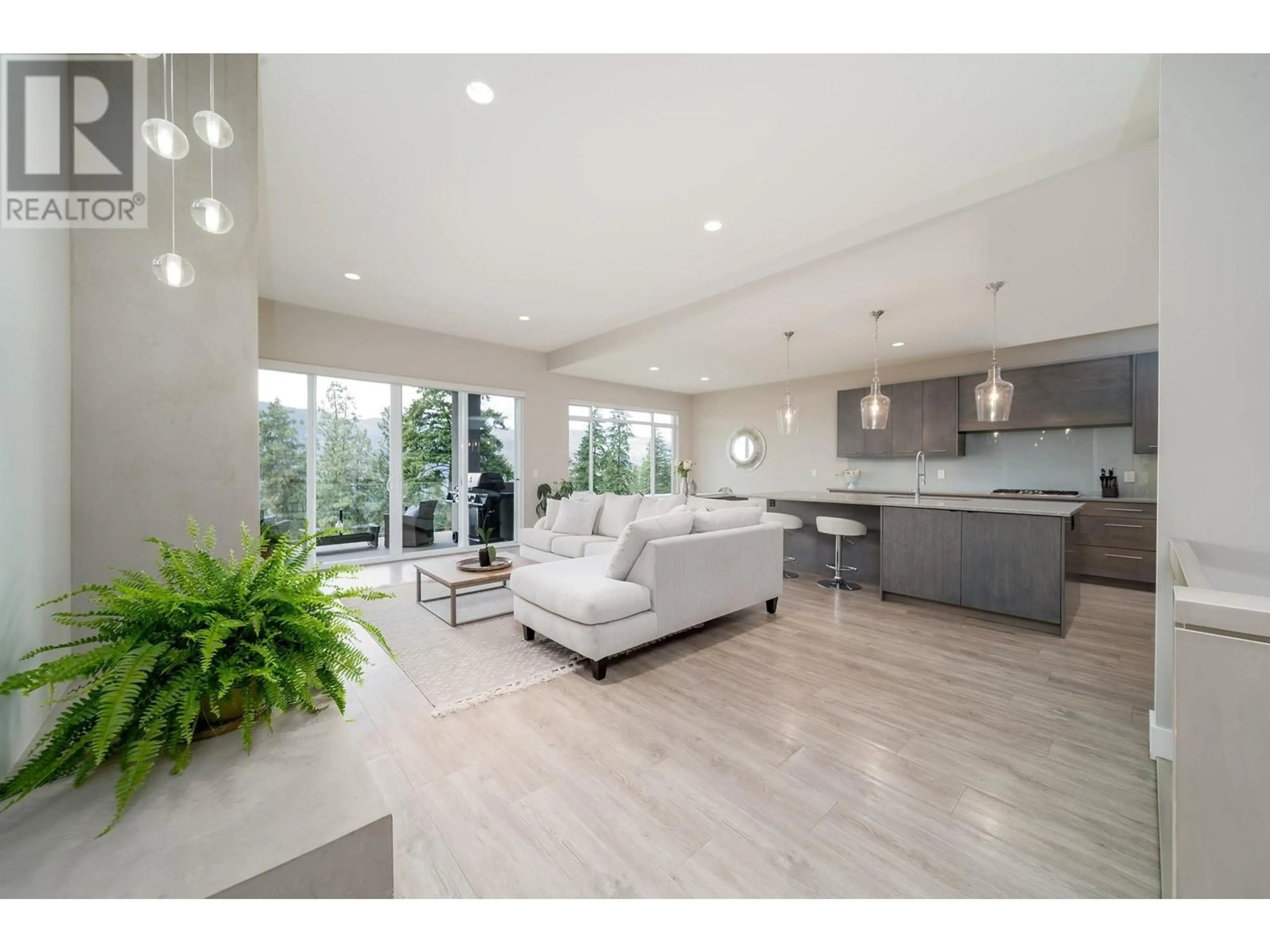 Open concept kitchen, unknown for 8612 HERITAGE DRIVE, Lake Country British Columbia V4V2W2