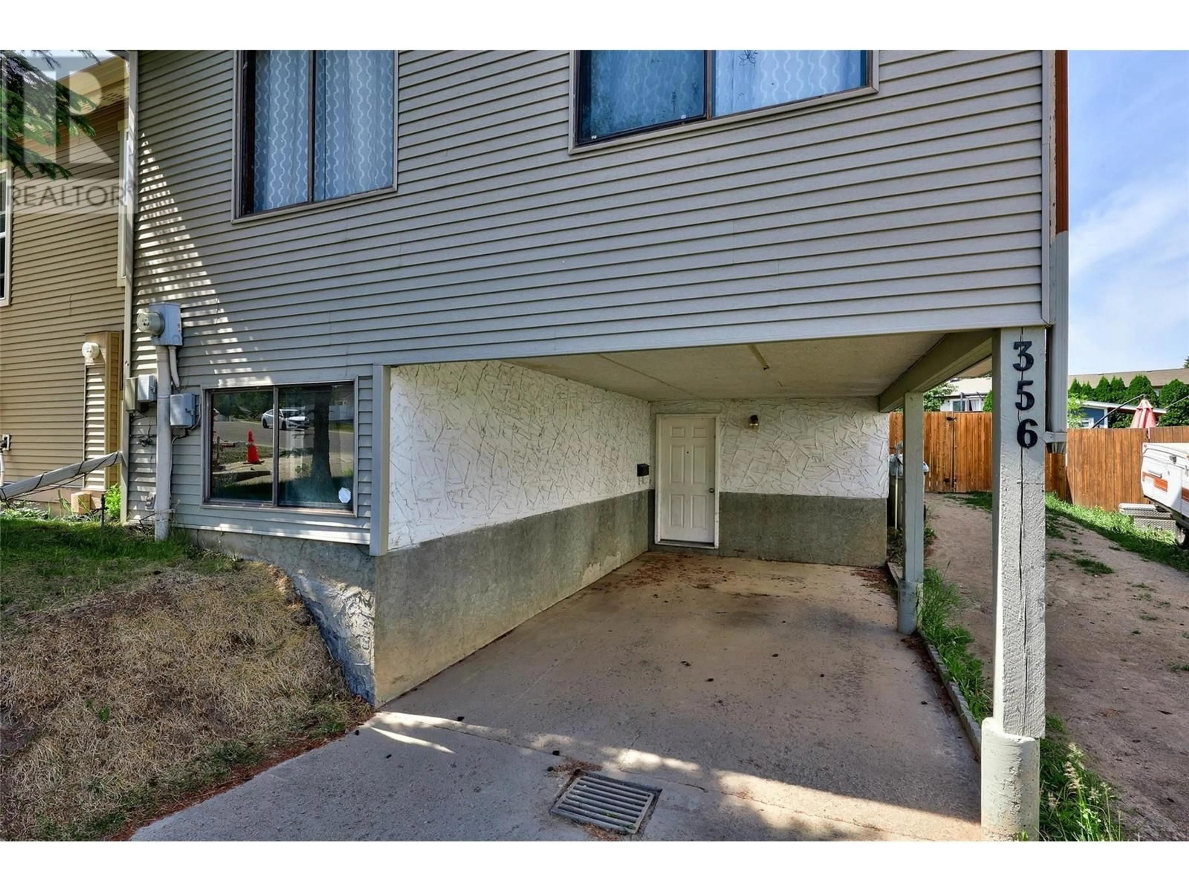 Unknown for 356 HOLLYBURN DRIVE, Kamloops British Columbia V2E2M7