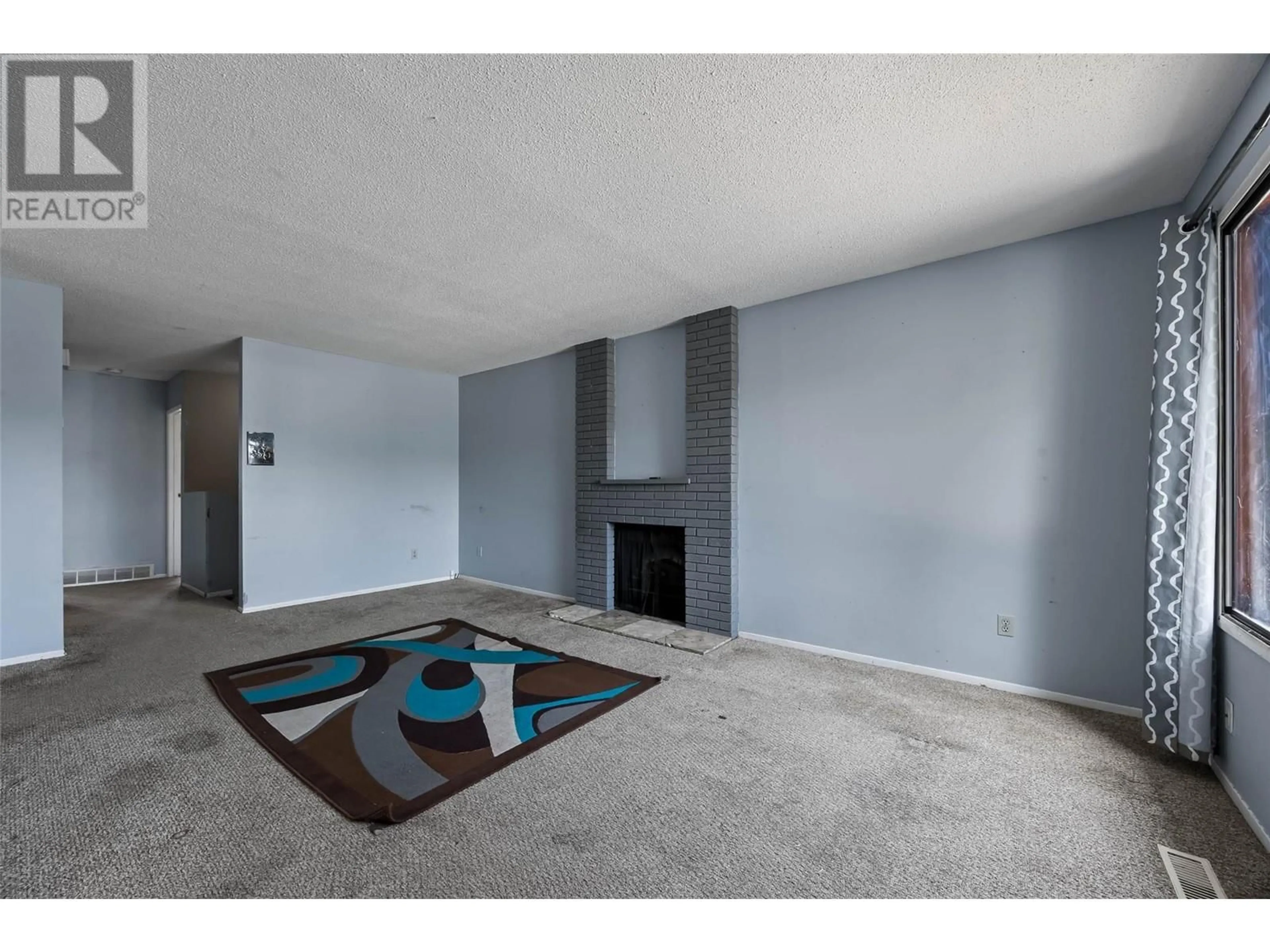 A pic of a room for 356 HOLLYBURN DRIVE, Kamloops British Columbia V2E2M7