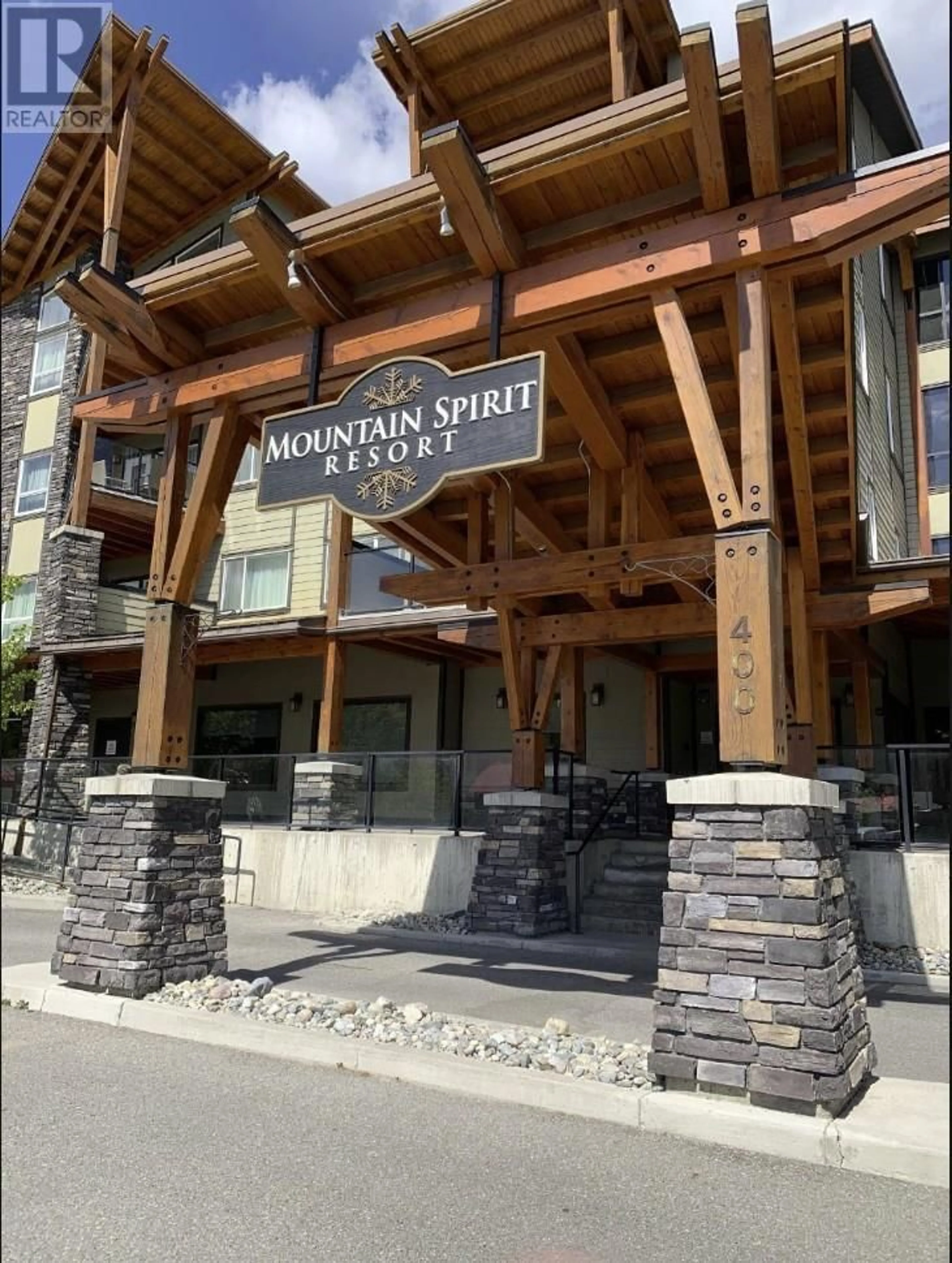 Lobby for 221 - 400 STEMWINDER DRIVE, Kimberley British Columbia V1A4Y9