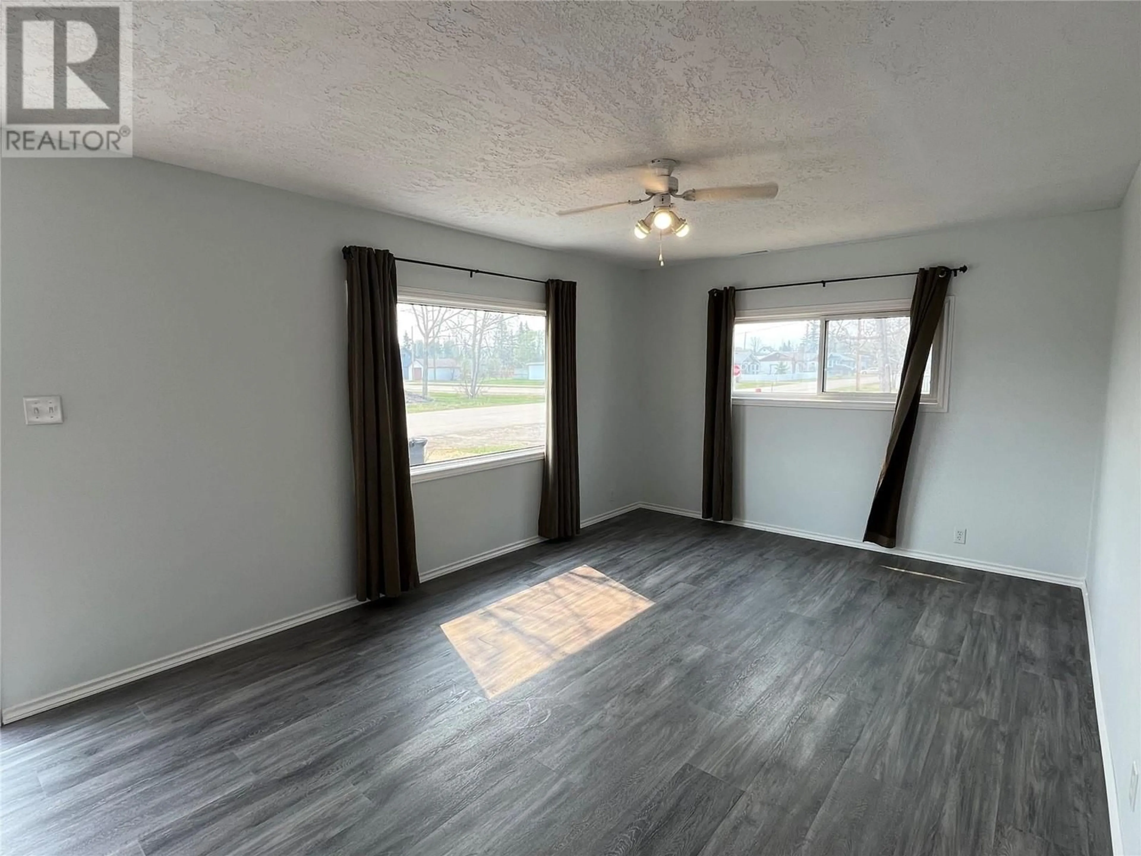 A pic of a room for 5002 48 AVENUE, Pouce Coupe British Columbia V0C2C0