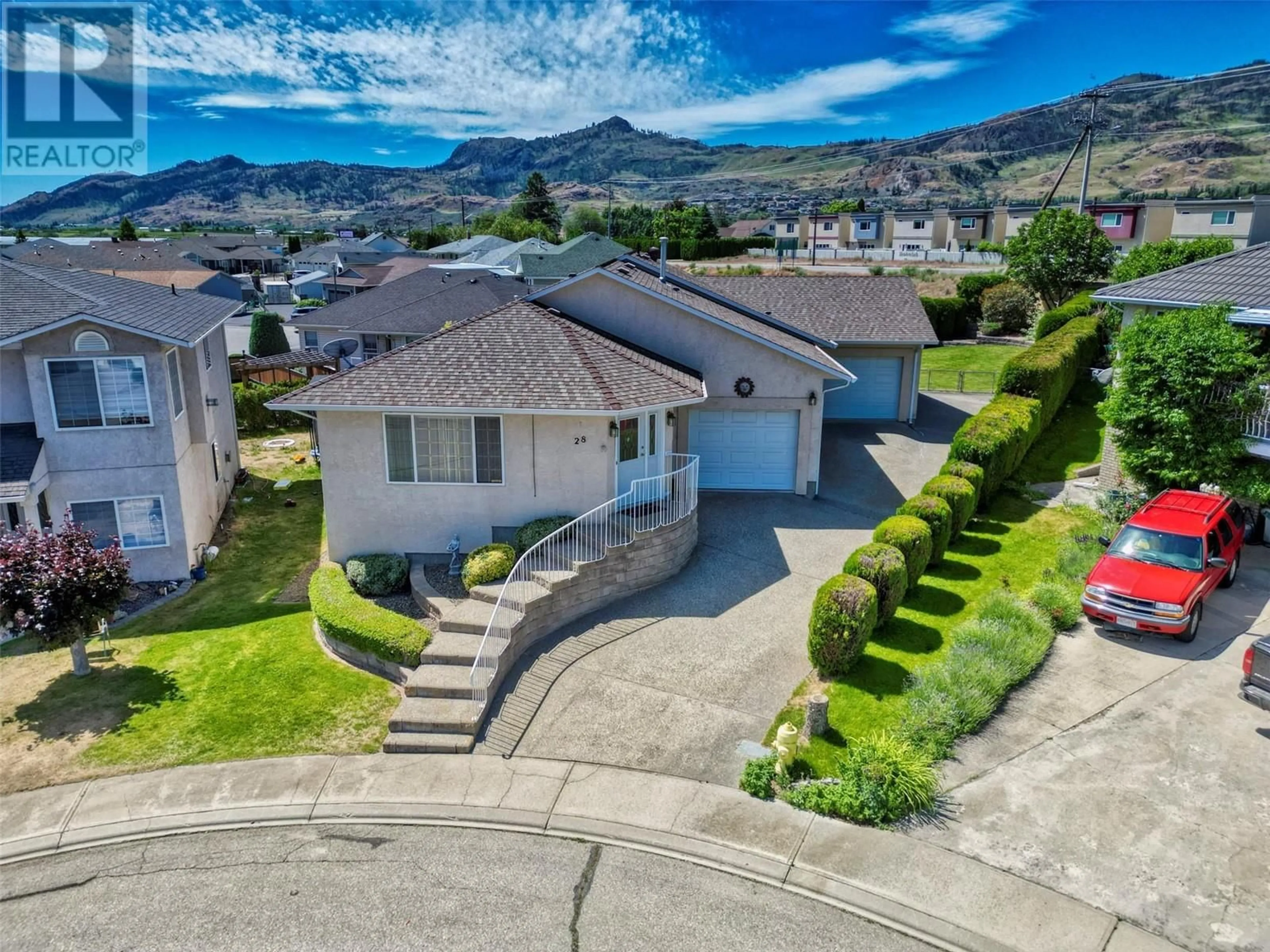 A pic from outside/outdoor area/front of a property/back of a property/a pic from drone, mountain view for 28 SANDPIPER PLACE, Osoyoos British Columbia V0H1V5