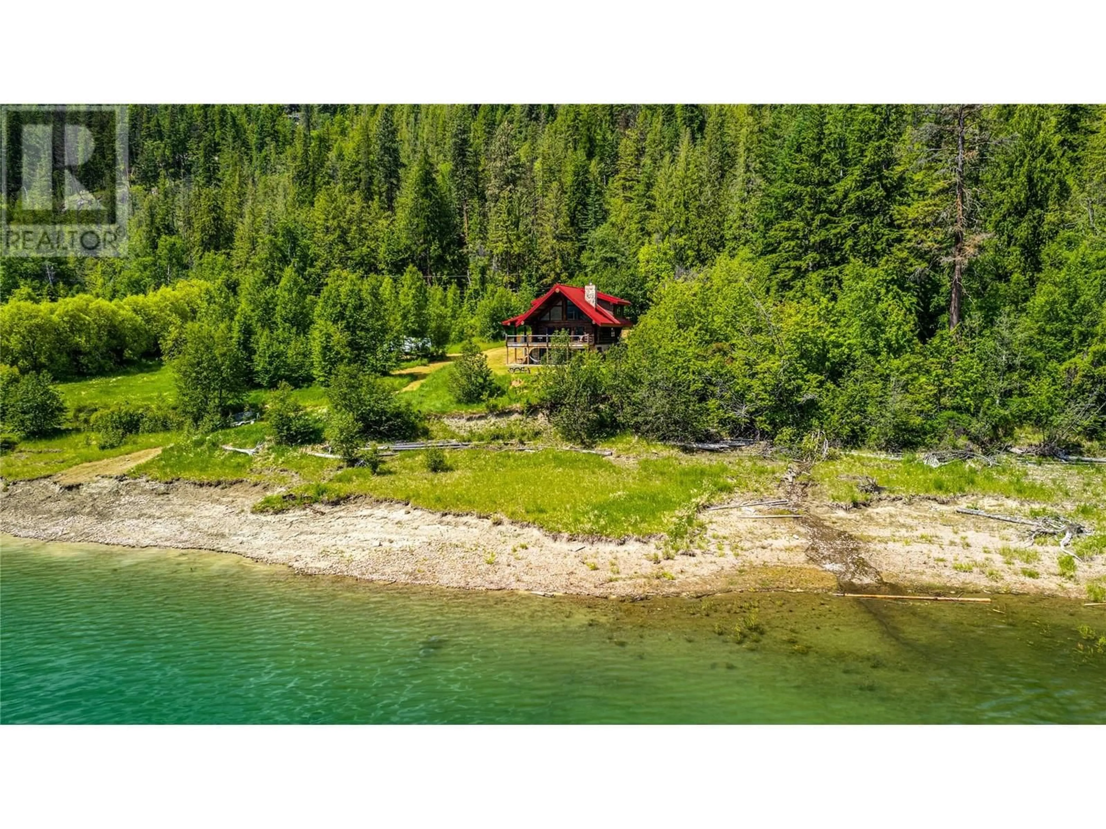 A pic from outside/outdoor area/front of a property/back of a property/a pic from drone, water/lake/river/ocean view for 682 LOWER INONOAKLIN ROAD, Edgewood British Columbia V0G1J0