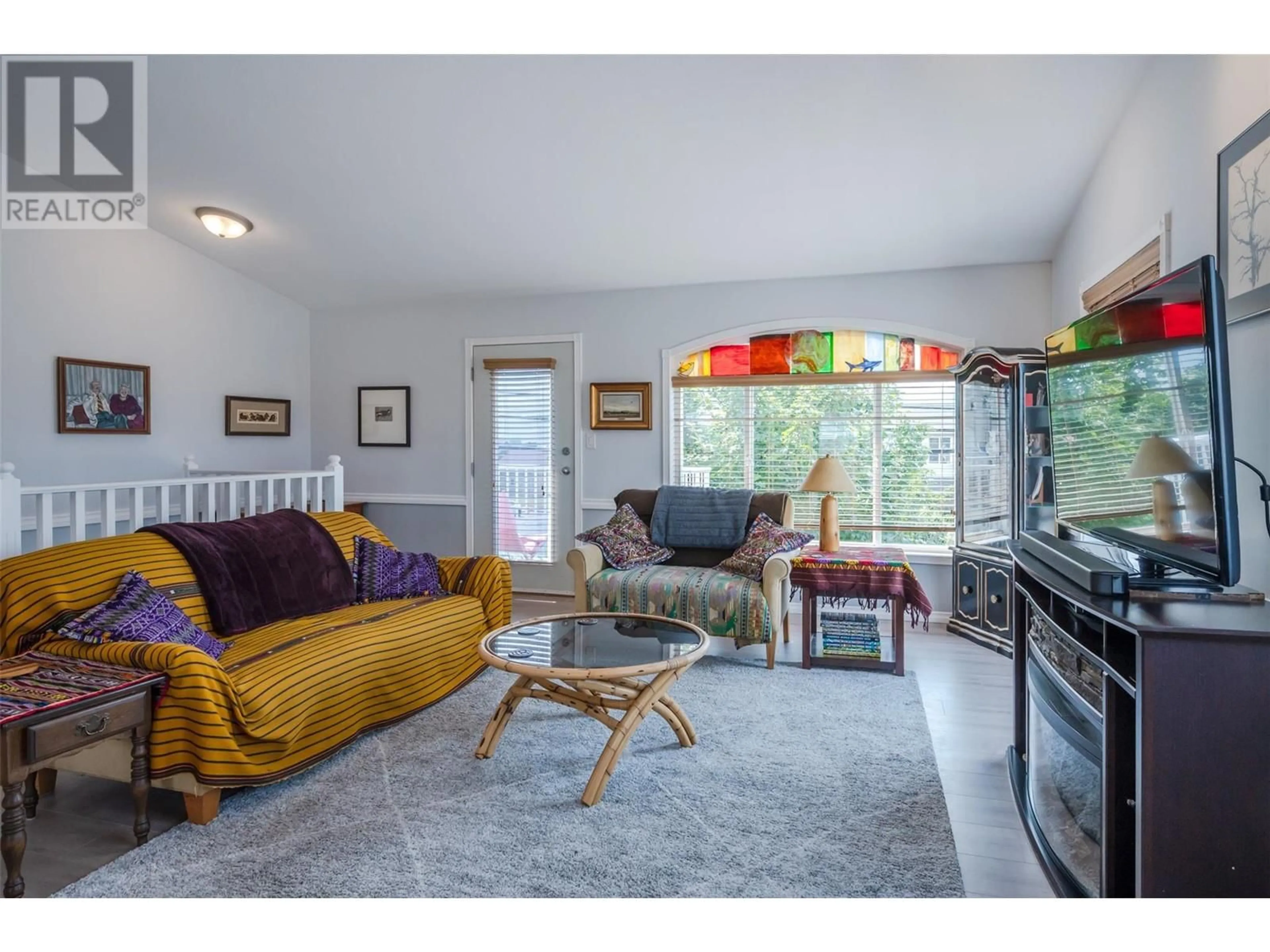Living room with furniture, unknown for 101 - 2002 QUEBEC STREET, Penticton British Columbia V2A6E3