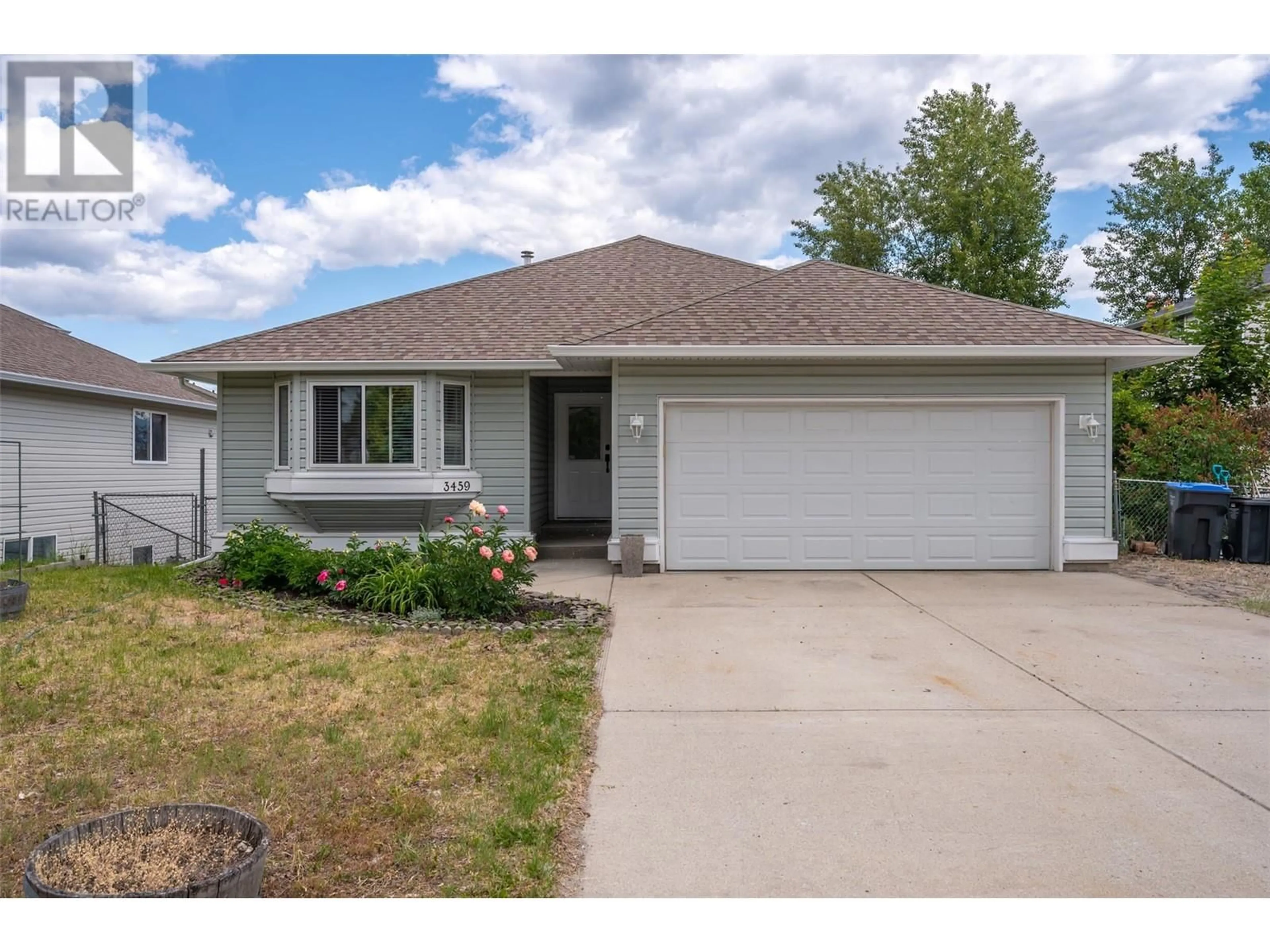 Home with vinyl exterior material, street for 3459 ROSEDALE COURT, West Kelowna British Columbia V4T2R6