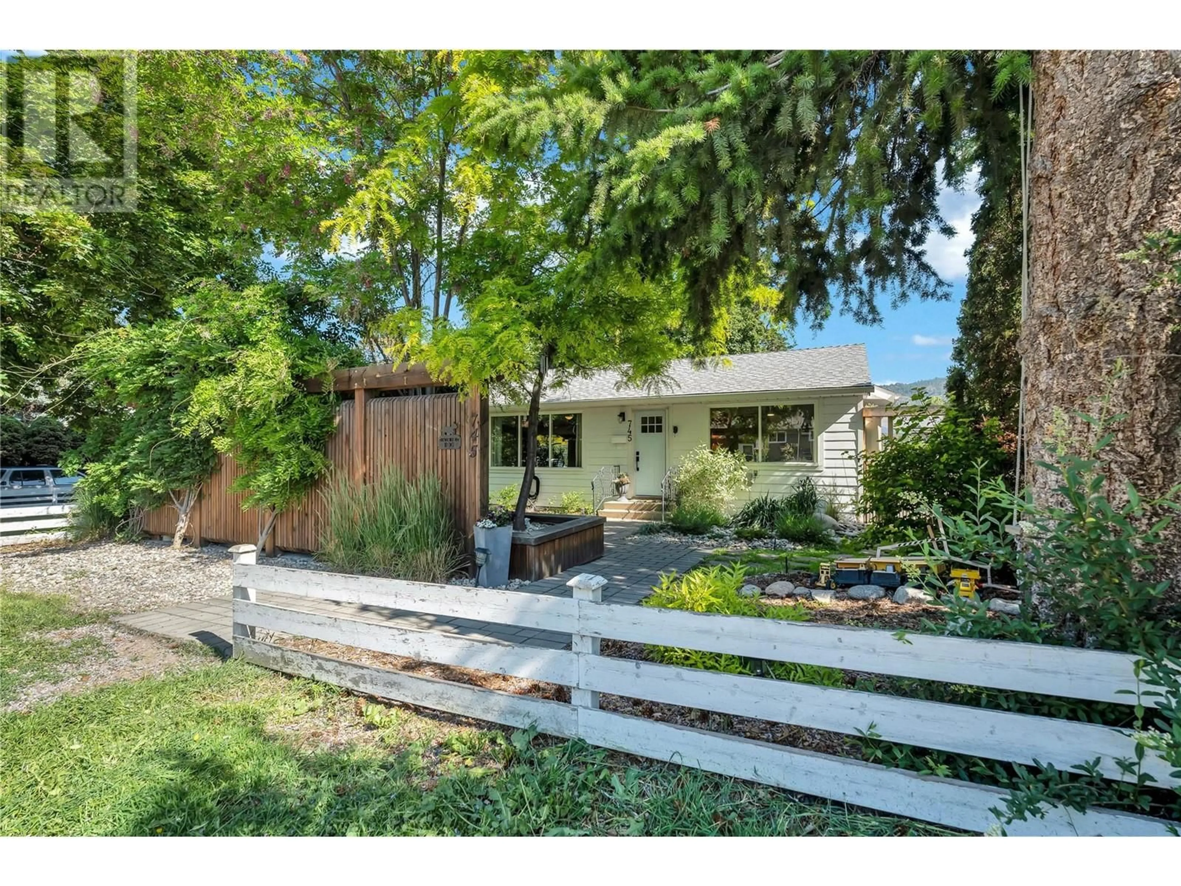 Unknown for 745 RITCHIE AVENUE, Naramata British Columbia V0H1N0
