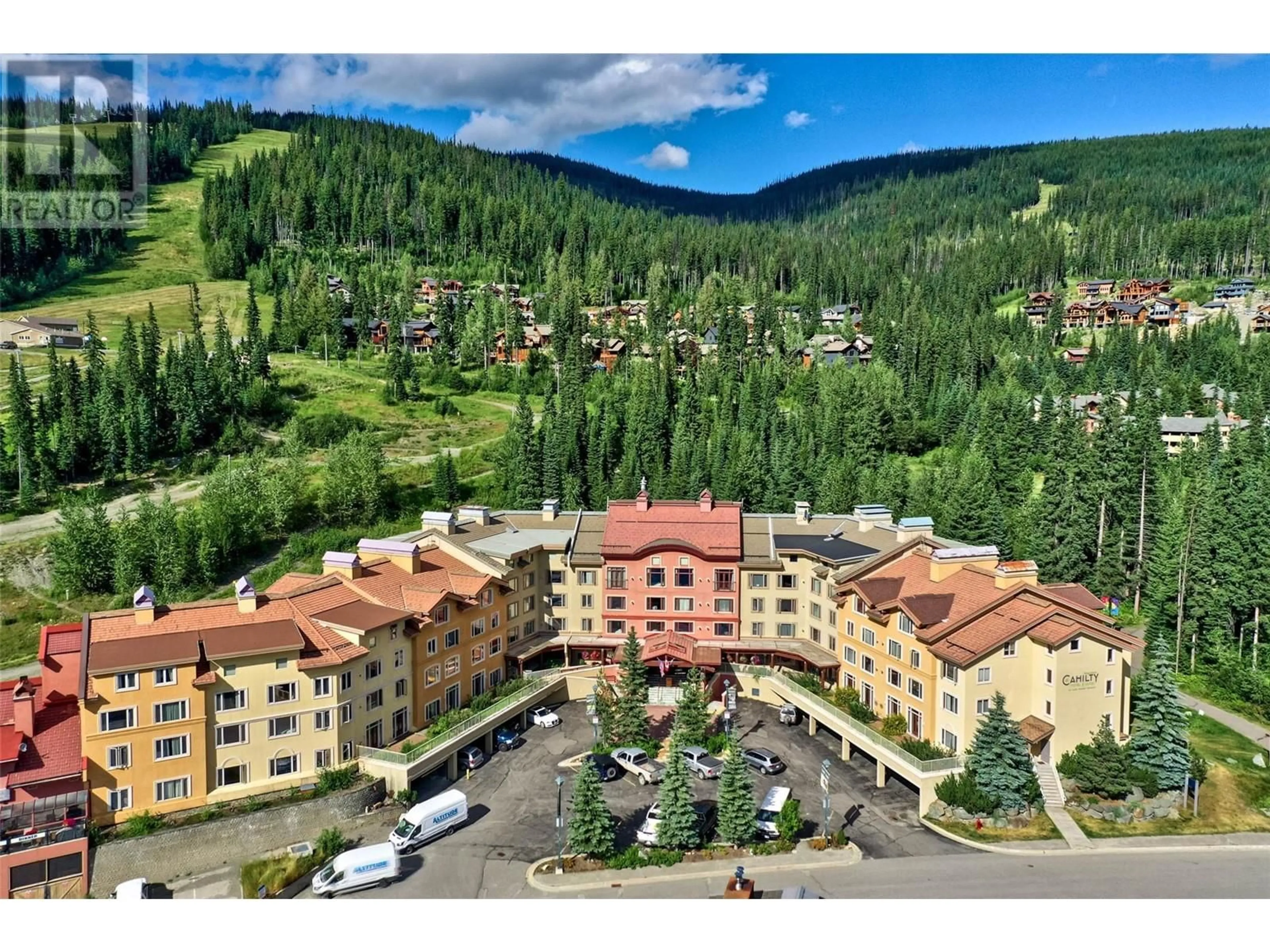 A pic from outside/outdoor area/front of a property/back of a property/a pic from drone, mountain view for 433 - 3220 VILLAGE WAY, Kamloops British Columbia V0E5N0