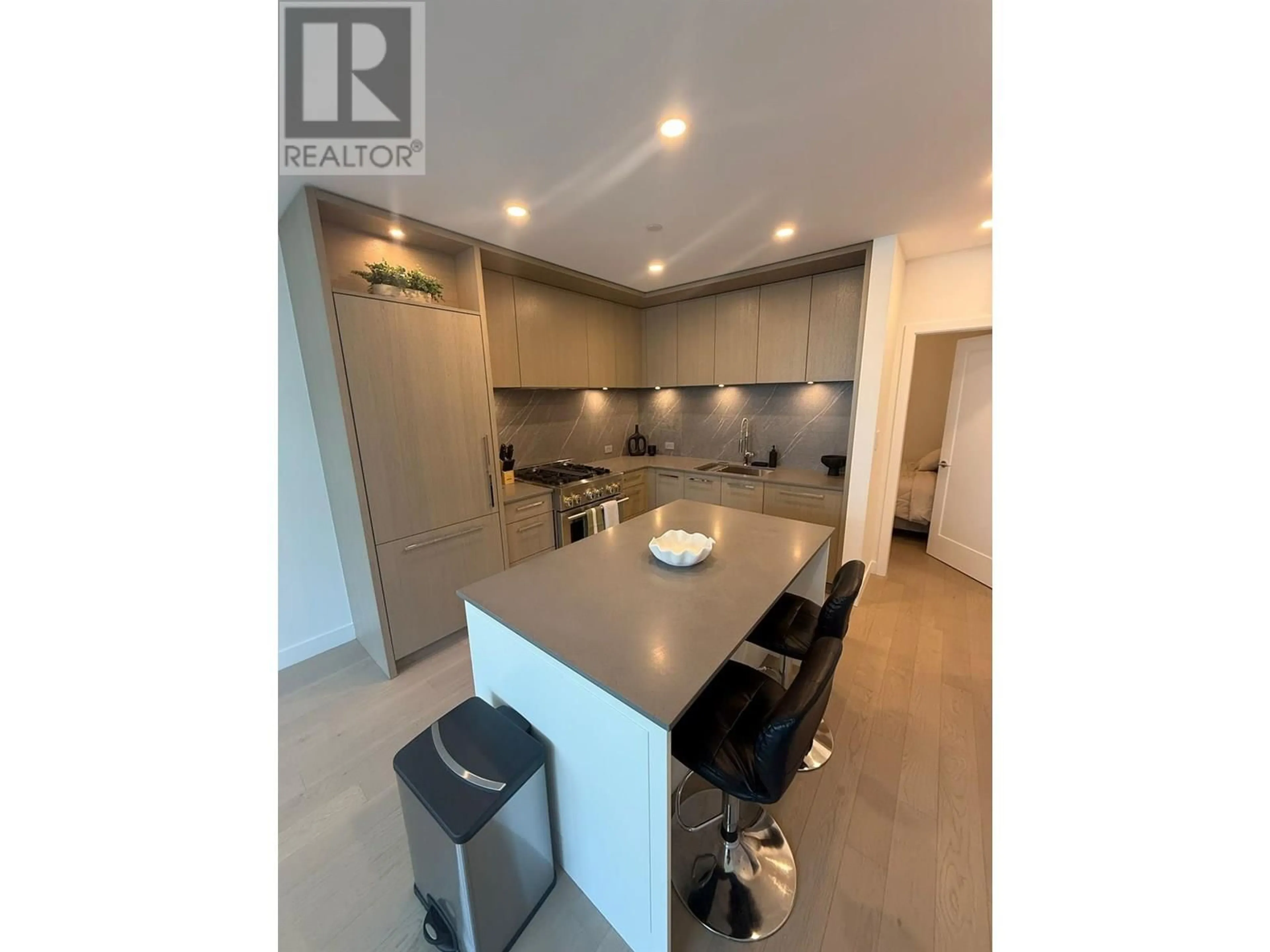 Open concept kitchen, unknown for 405 - 3409 LAKESHORE ROAD, Kelowna British Columbia V1W0G6