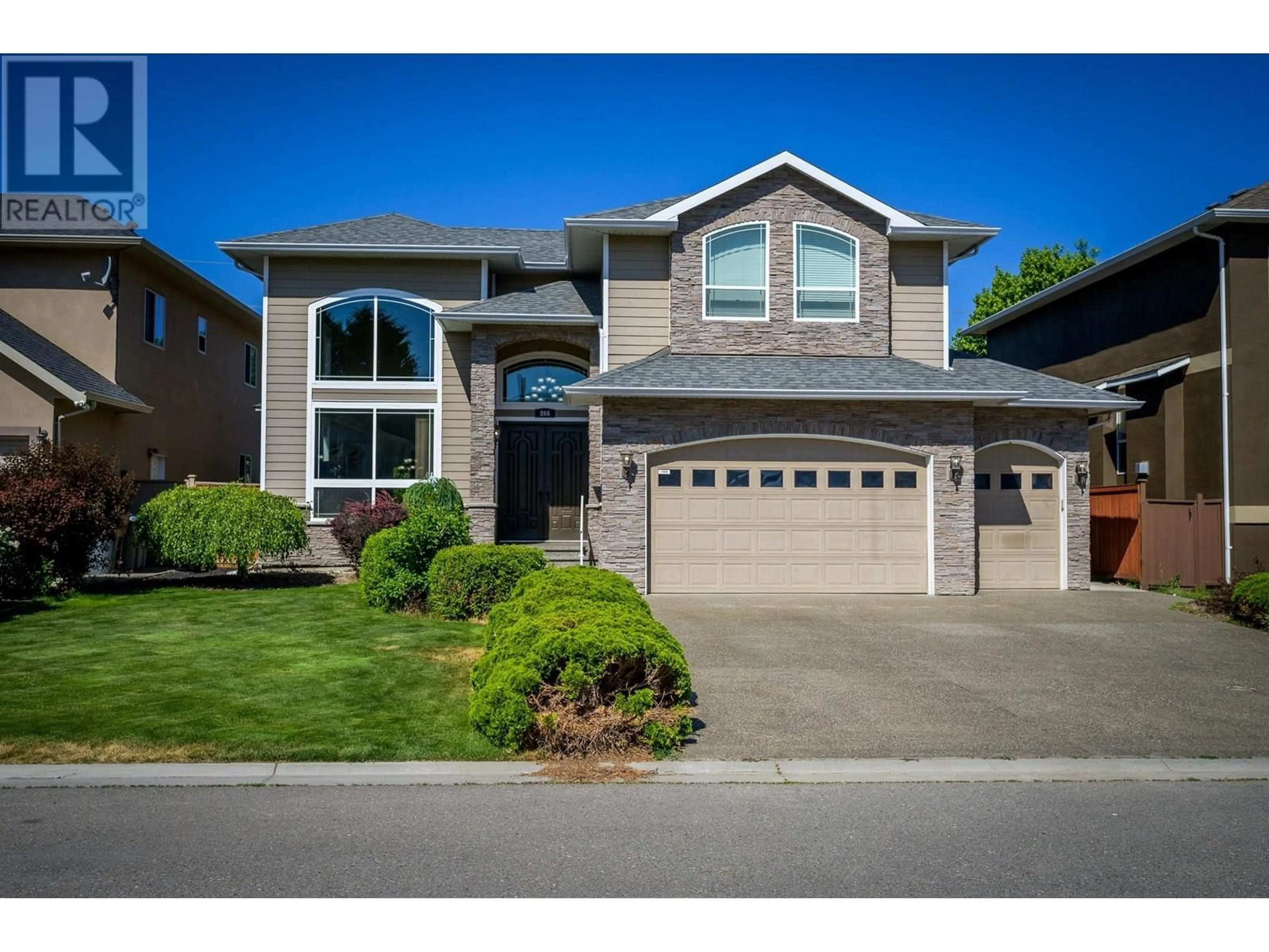 Home with brick exterior material, street for 866 ARLINGTON COURT, Kamloops British Columbia V2B8T4