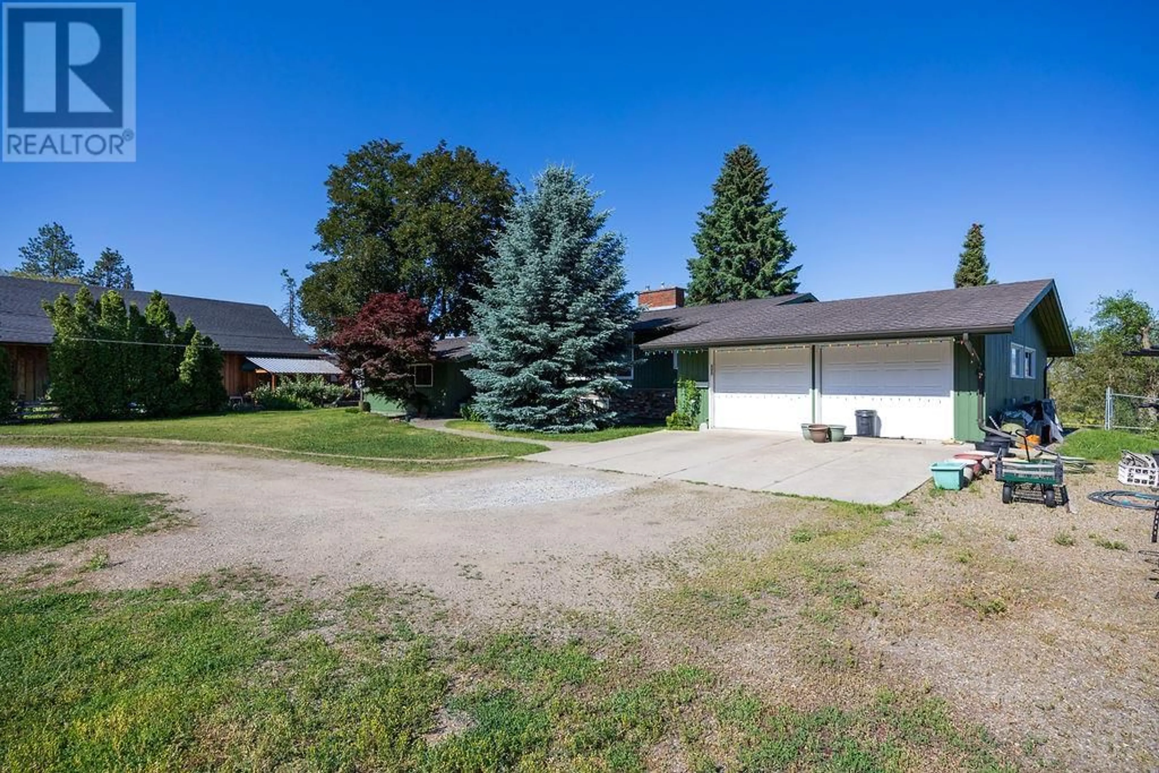 A pic from outside/outdoor area/front of a property/back of a property/a pic from drone, unknown for 3796 EAST VERNON ROAD, Vernon British Columbia V1B3H7