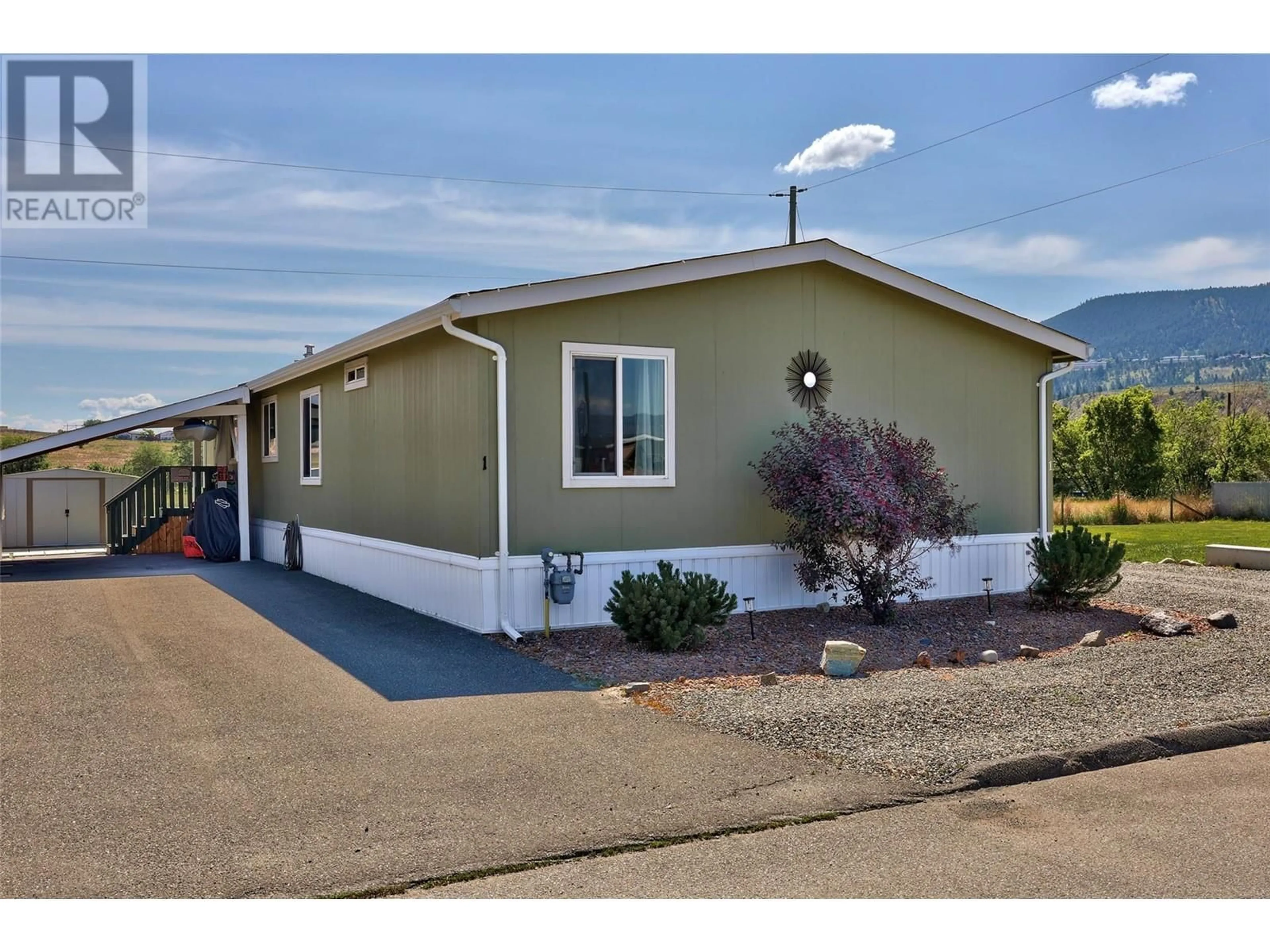 Home with vinyl exterior material, street for 1 - 712 SHUSWAP  E ROAD, Kamloops British Columbia V2H0C8