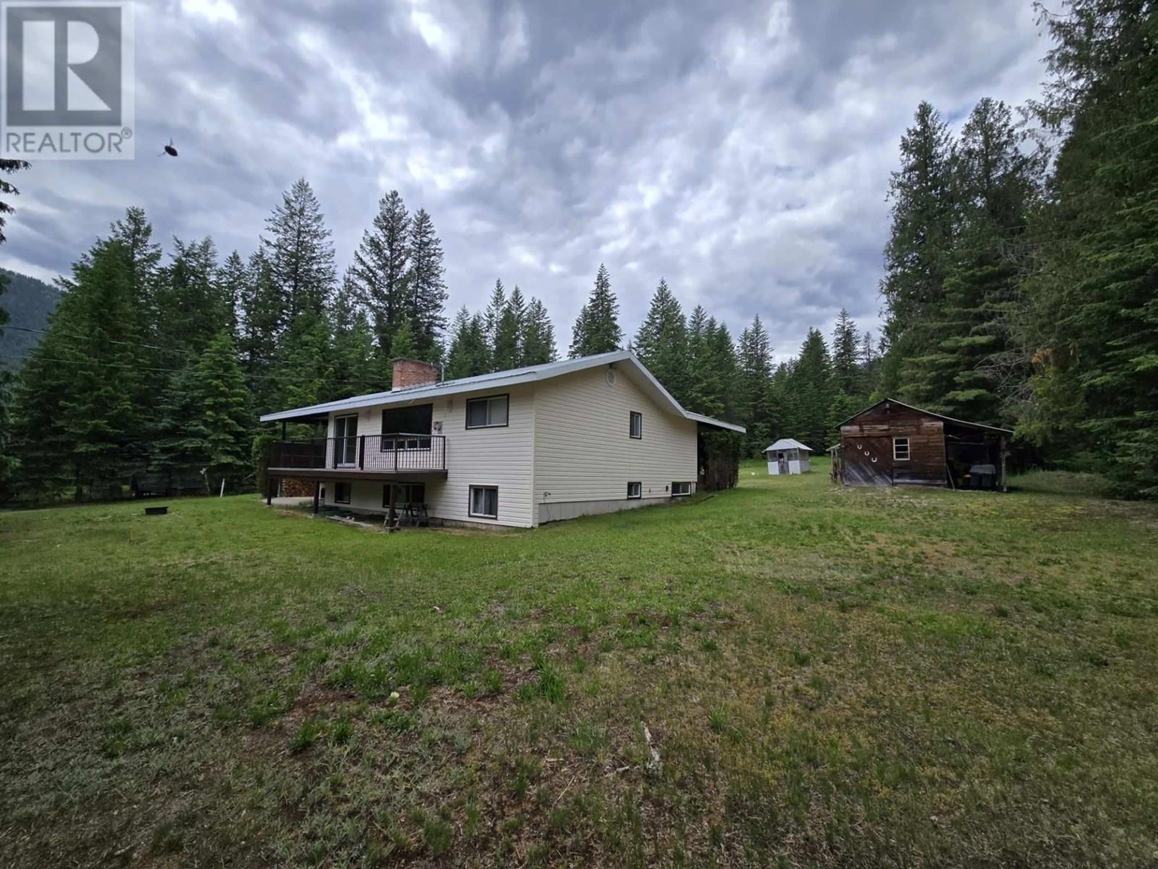 A pic from outside/outdoor area/front of a property/back of a property/a pic from drone, unknown for 5641 SLOCAN RIVER ROAD, Winlaw British Columbia V0G2J0